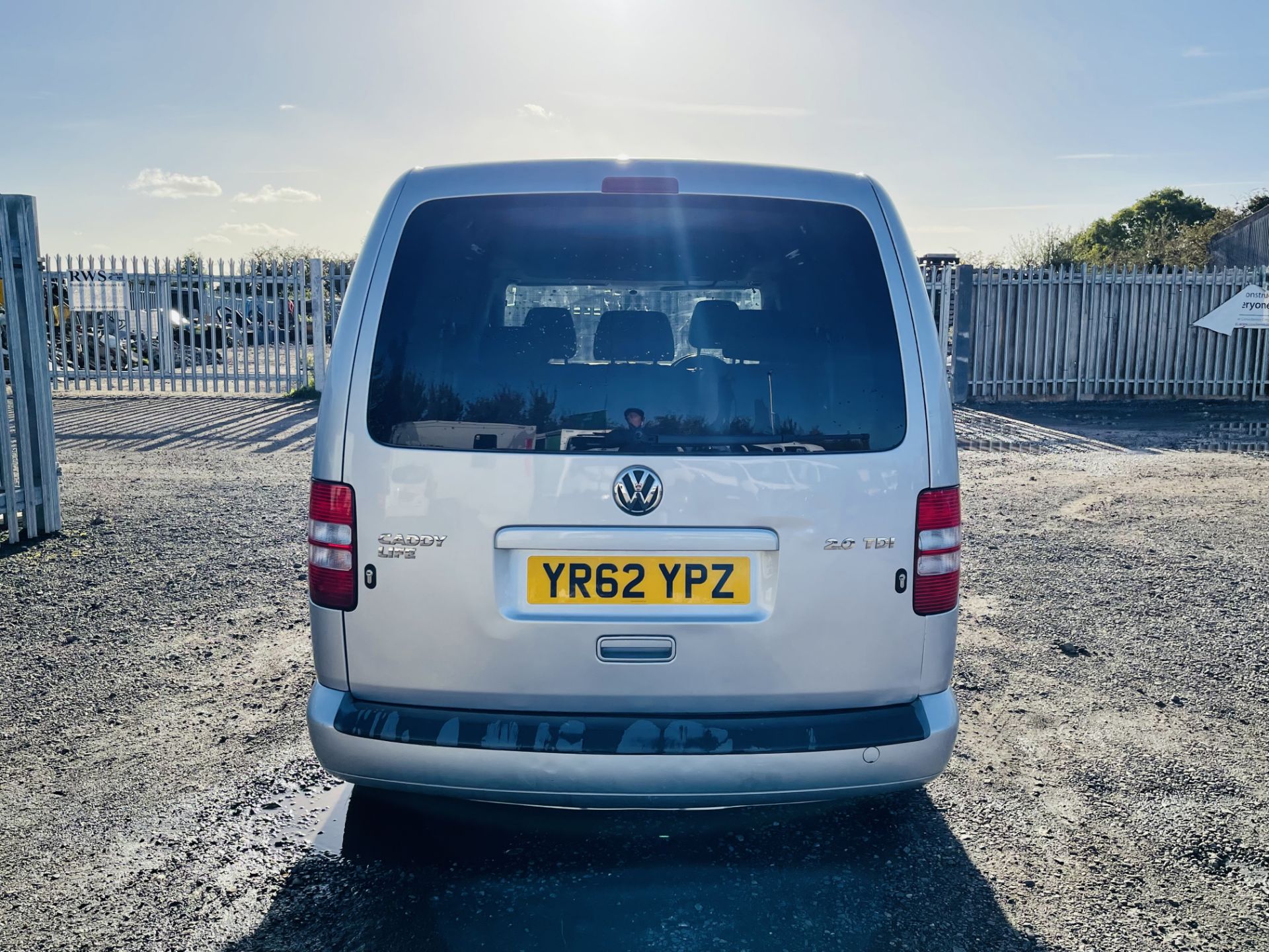 ** ON SALE ** Volkswagen Caddy 1.6 TDI C20 Combi Maxi Dualiner 5 seats 2012 '62 Reg' Air Con - - Image 14 of 29