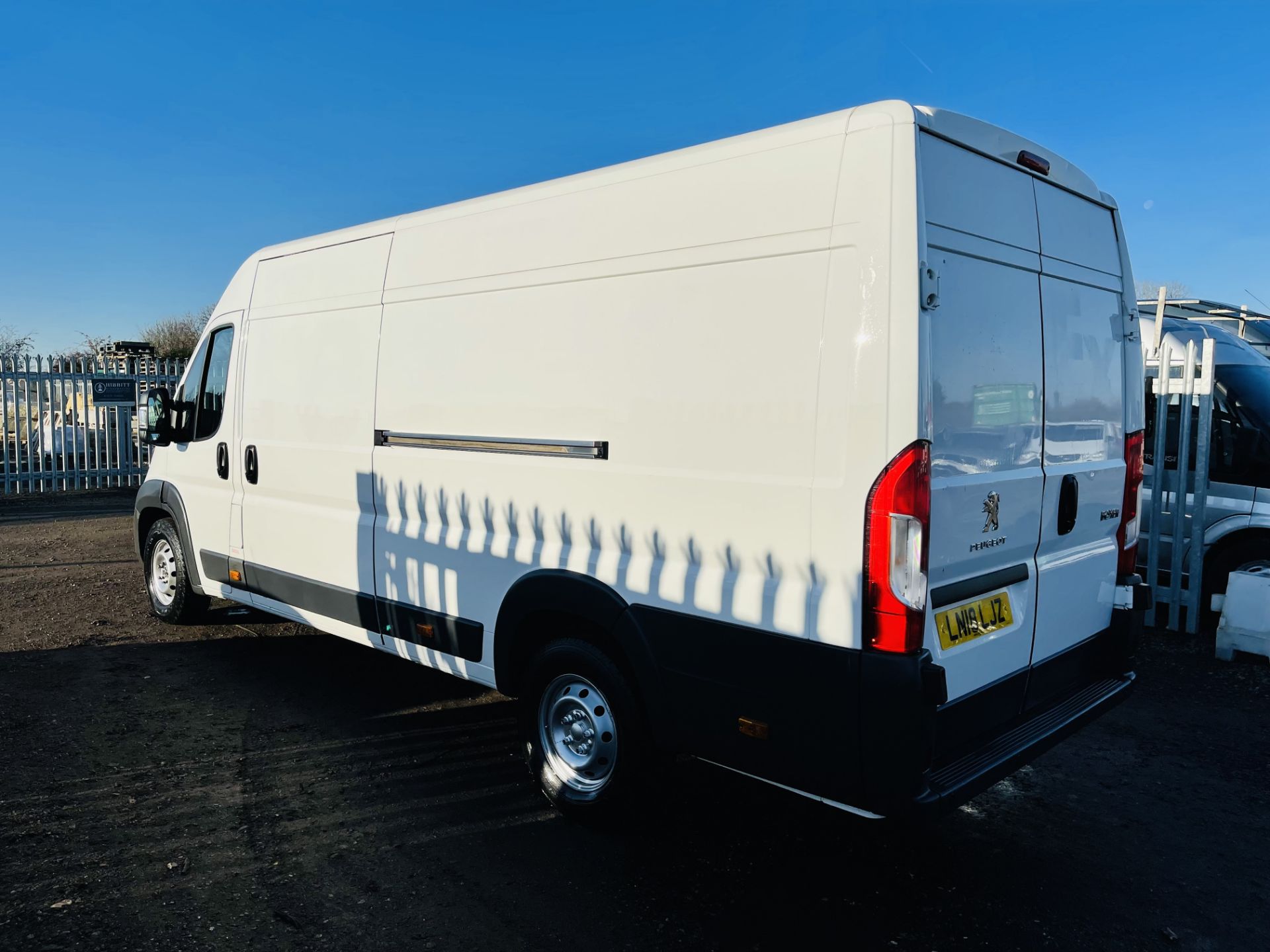 Peugeot Boxer 2.0 Blue130 HDI L4 H2 Professional 2018 '18 Reg' A/C - Sat Nav - Extra Long wheel base - Image 12 of 22