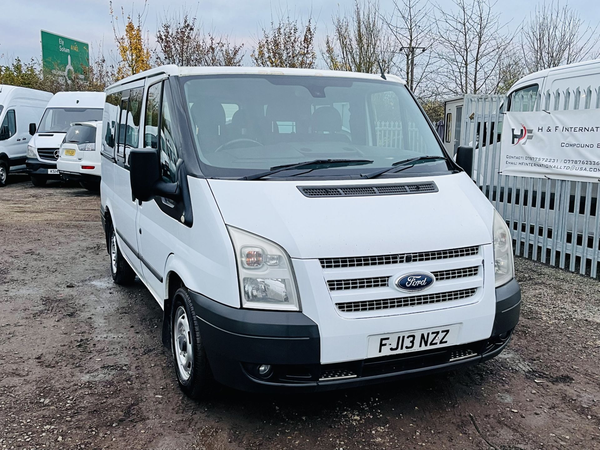 Ford Transit Toureno 2.2 TDCI Trend 2013 '13 Reg' 9 seats - Air Con - Cruise Control - Image 2 of 25