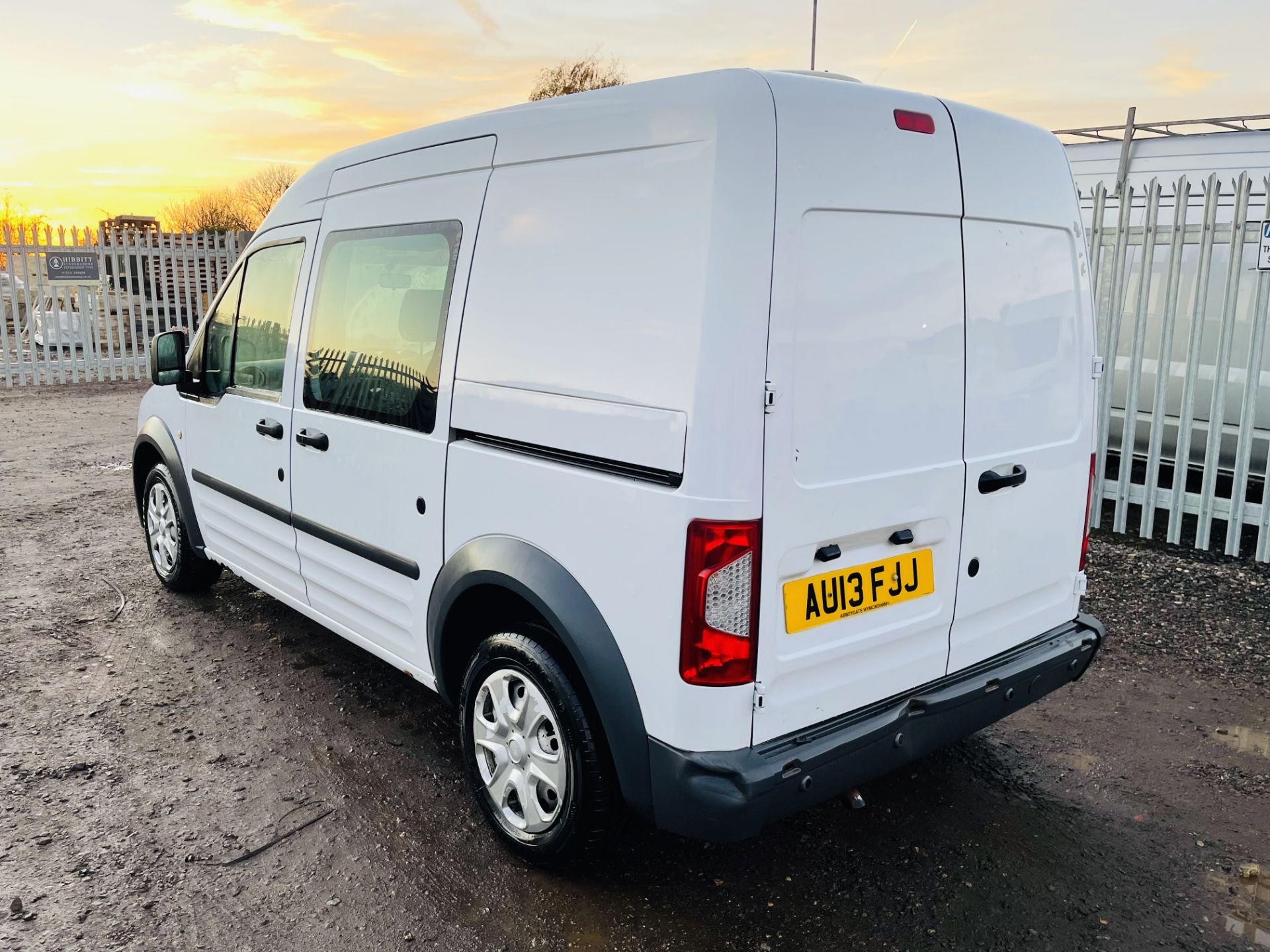 Ford Transit connect 1.8 TDCI LWB High Roof 2013 '13 Reg' A/C Elec pack - Image 10 of 21