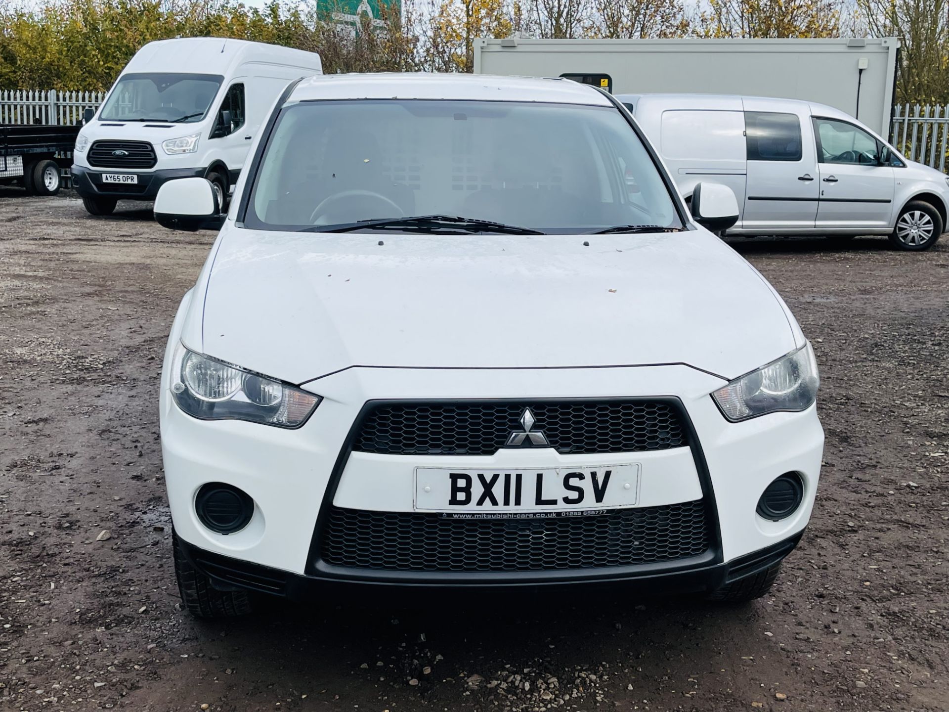 ** ON SALE **Mitsubishi Outlander GX 4Work 2.3 DI-D 177 2011 '11 Reg' - Air Con - 4WD - No Vat - Image 3 of 21