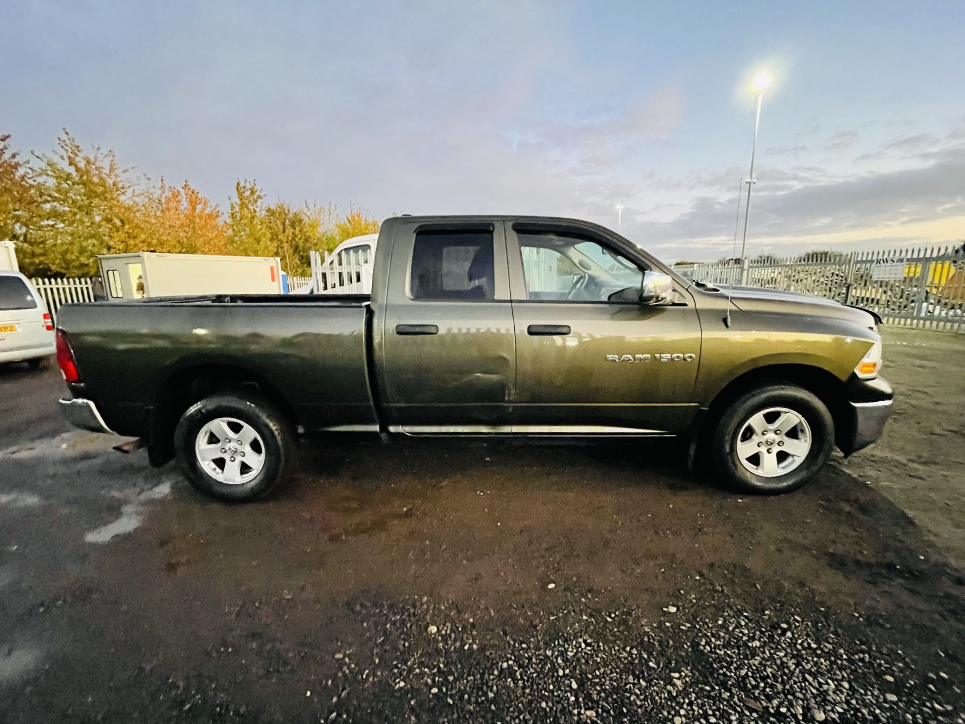 Dodge Ram 4.7 V8 1500 ST 4WD ' 2012 Year ' A/C - Cruise Control - 6 Seats * Fresh Import * - Image 8 of 27