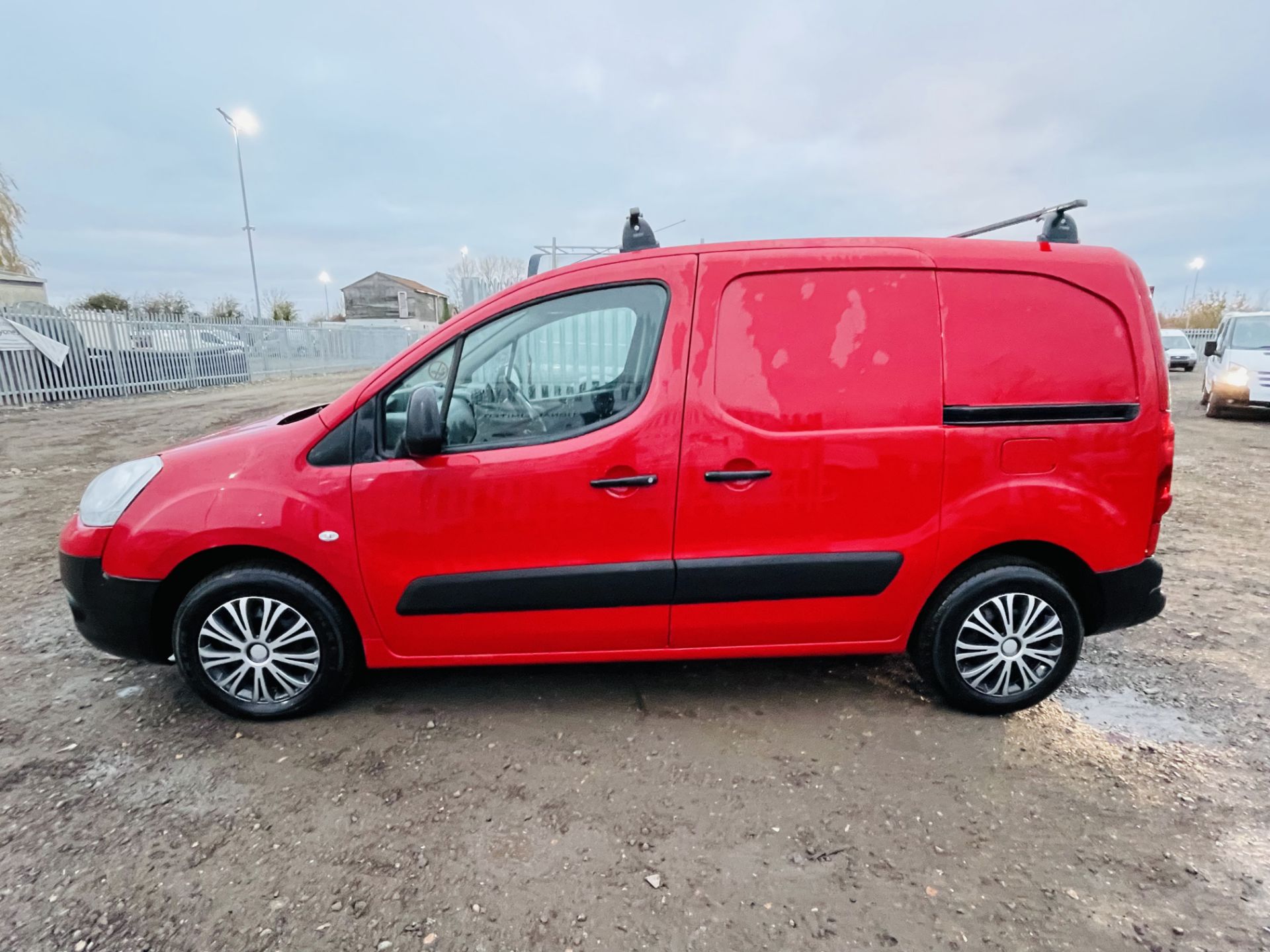 ** ON SALE **Citreon Berlingo LX 625 1.6 HDI 75 2011 '11 Reg' Panel Van - Elec Pack - Image 6 of 21