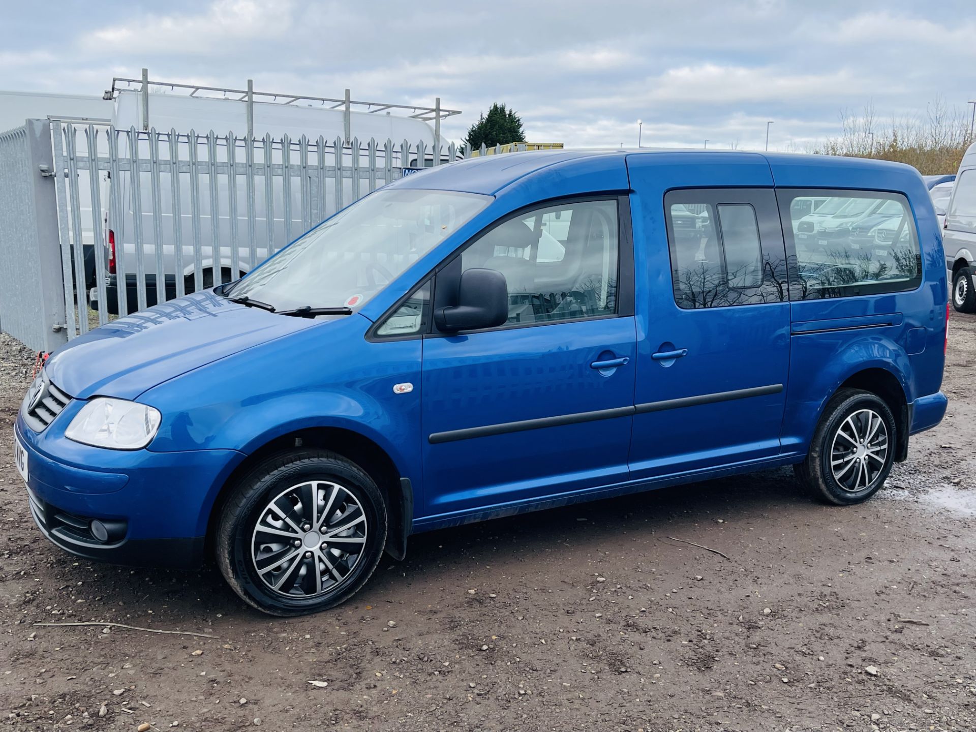 ** ON SALE ** Volkswagen Caddy Maxi Life 1.9 TDI *MPV* 2010 '10 Reg' Air Con - 5 Seats - No Vat - Image 8 of 26