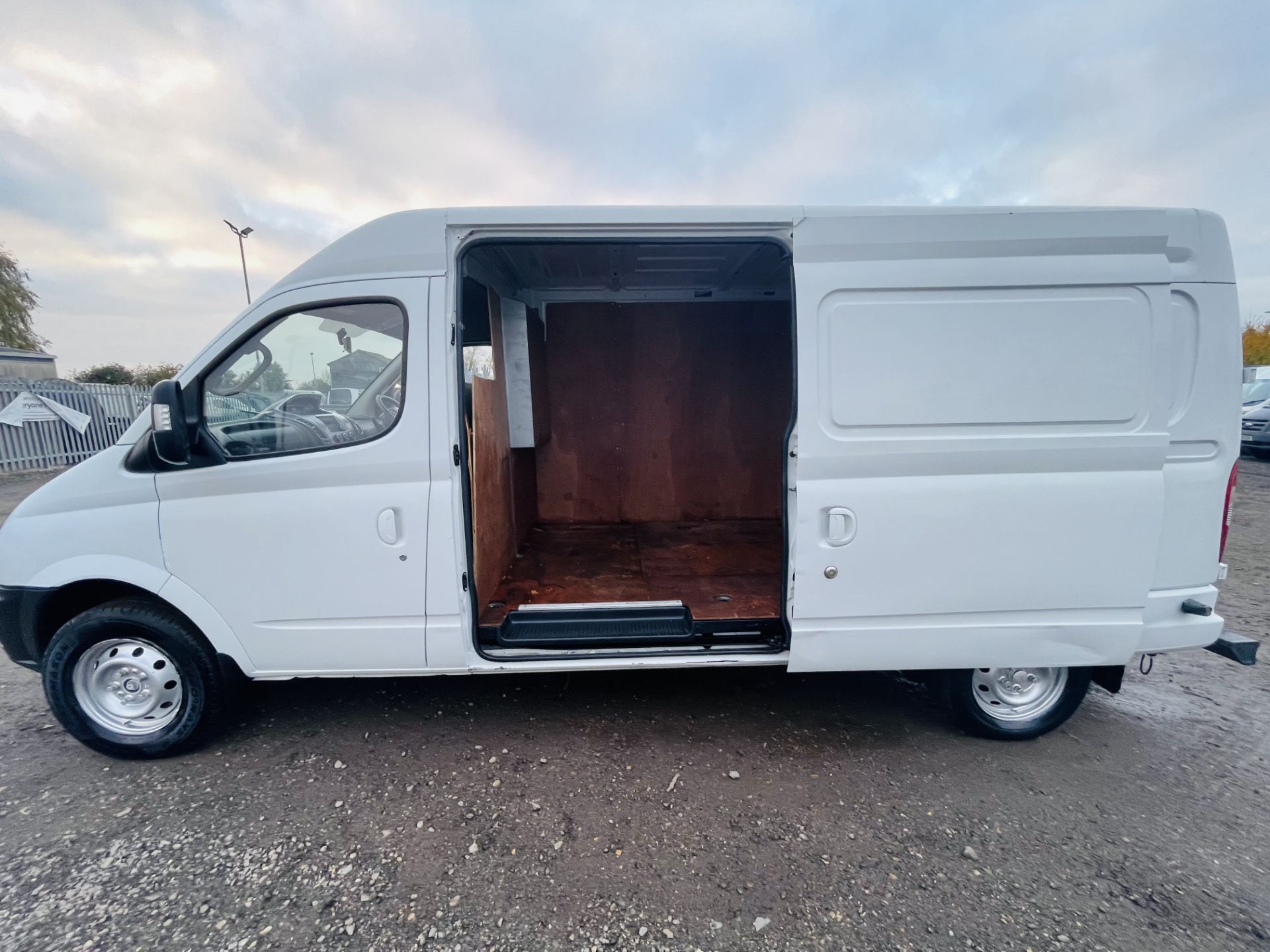 ** ON SALE **LDV V80 2.5 TD L3 H2 136 2016 '16 Reg' Air Con - Long wheel Base - Only Done 68,890 !!! - Image 6 of 19