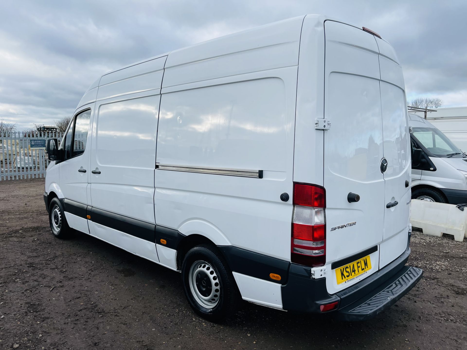 Mercedes-Benz Sprinter 2.1 313 CDI L2 H3 2014 '14 Reg' - Medium Wheel Base - High Roof - Image 10 of 18