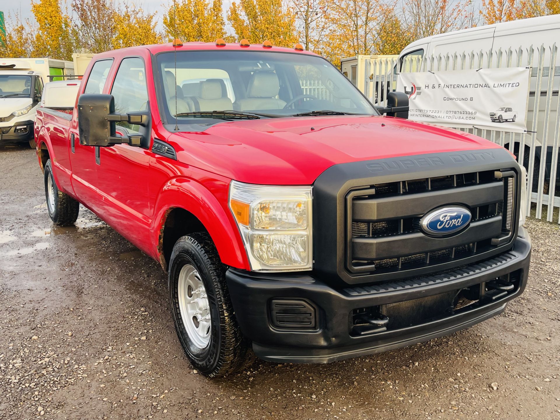 Ford F 250 6.2L V8 XL '2011 Year' **Super Duty Edition** Crew Cab - A/C ** Fresh Import ** - Image 4 of 20