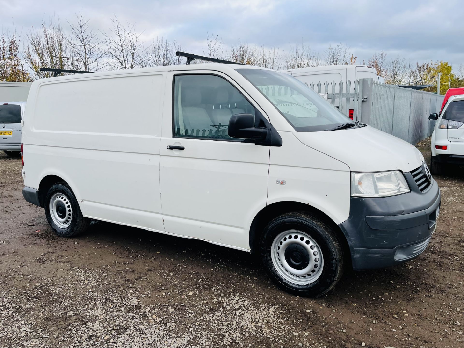 ** ON SALE ** Volkswagen Transporter T30 130 2.5 TDI L1 H1 2009 '59 Reg' Panel Van - LCV - Image 16 of 19