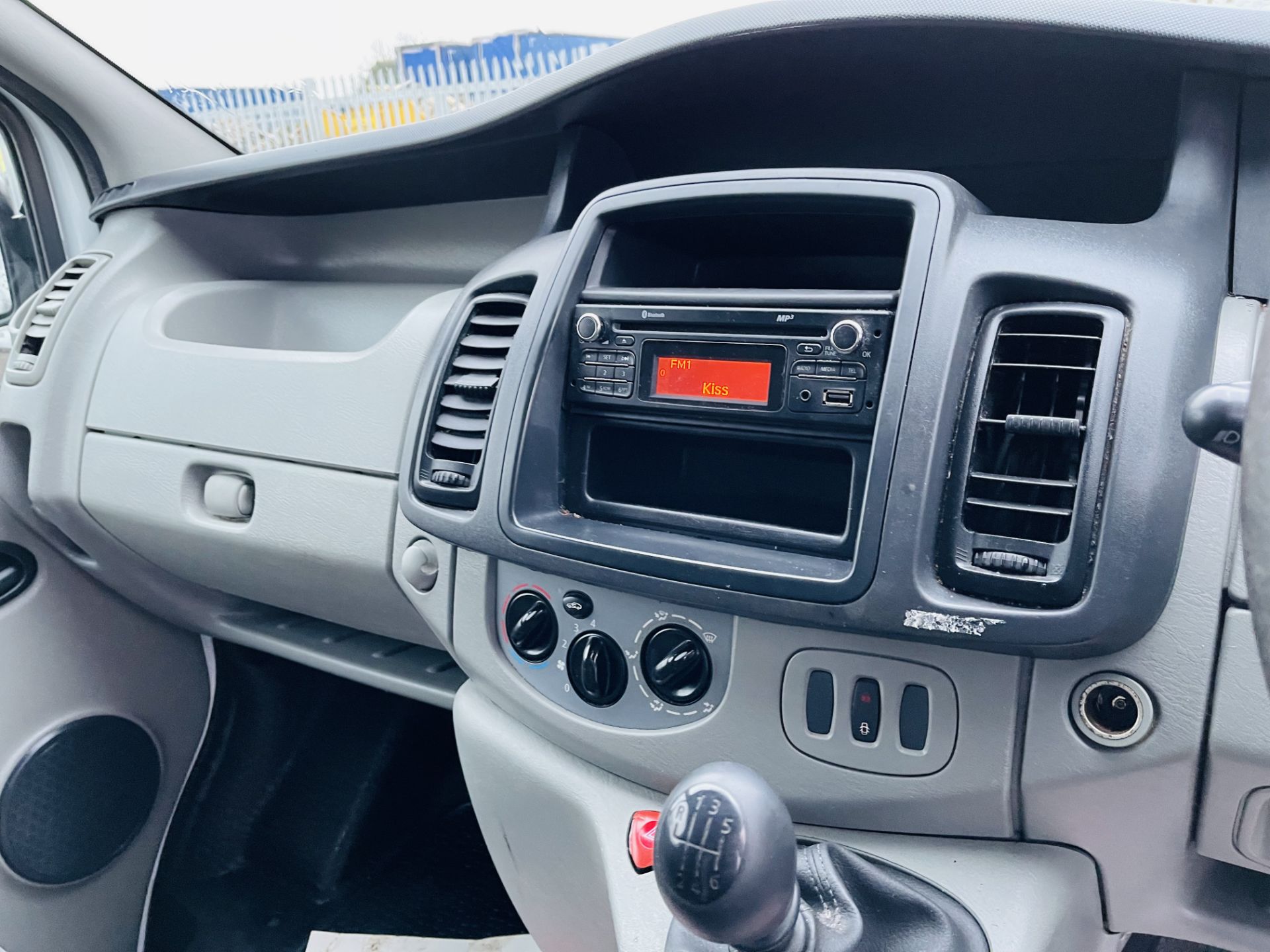 Vauxhall Vivaro 2.0 CDTI 2900 LWB 2014 '14 Reg' Panel Van - Bluetooth Pack - Image 21 of 22