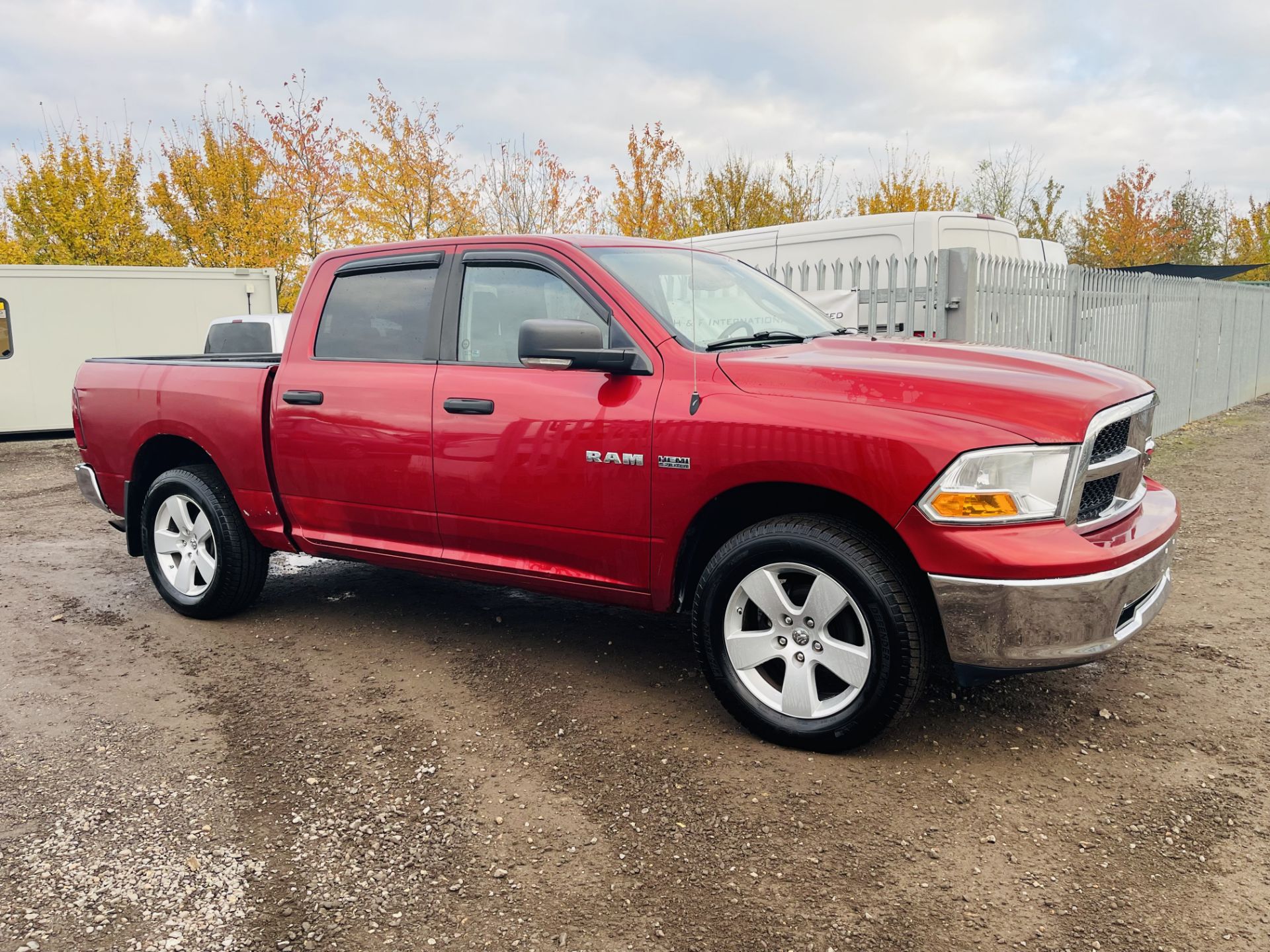 Dodge Ram 5.7 V8 Hemi **SLT Edition** '2009 Year' 4WD Crew-Cab - A/C - 6 Seats - Cruise Control - Image 8 of 29