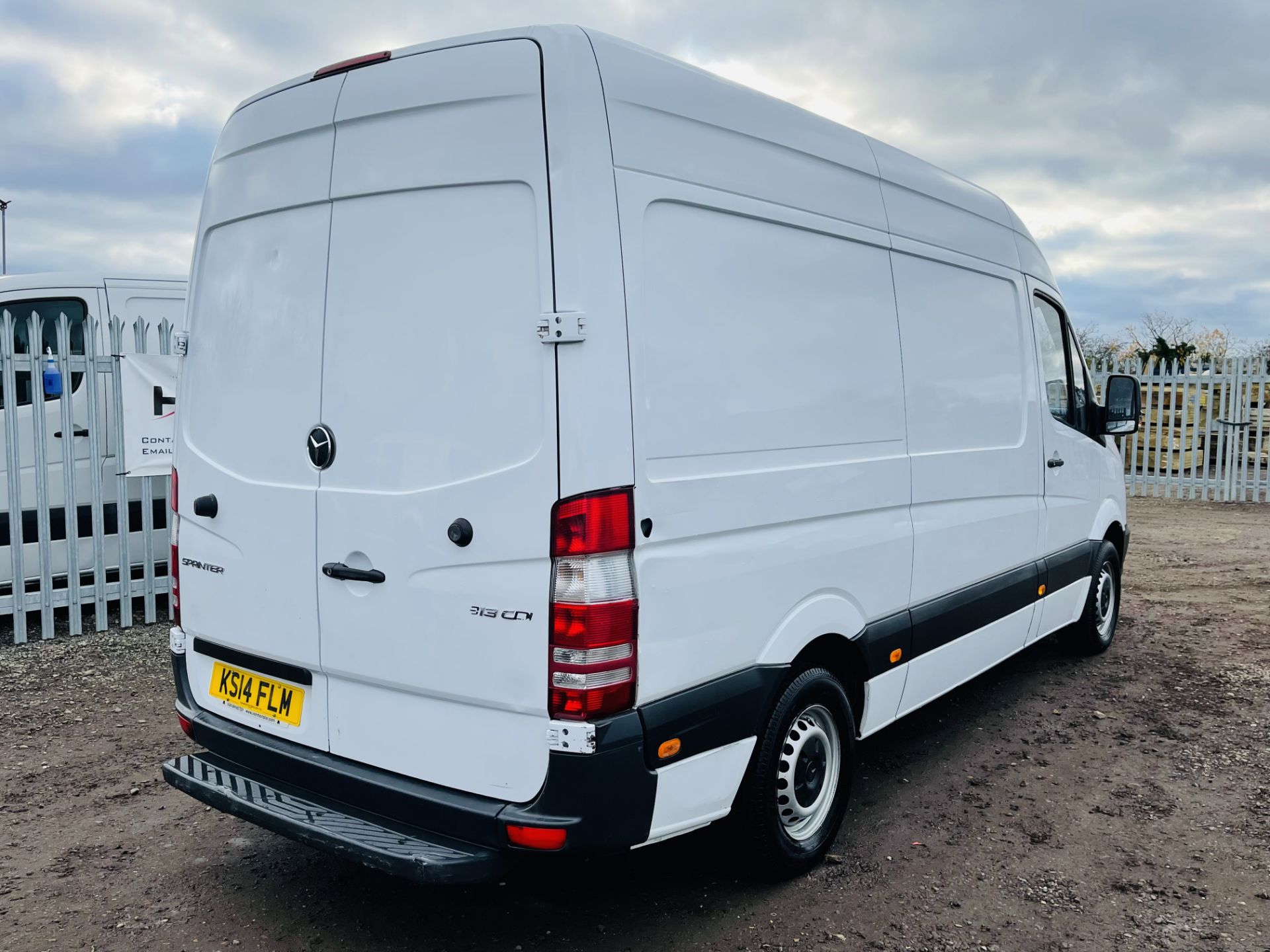 Mercedes-Benz Sprinter 2.1 313 CDI L2 H3 2014 '14 Reg' - Medium Wheel Base - High Roof - Image 13 of 18