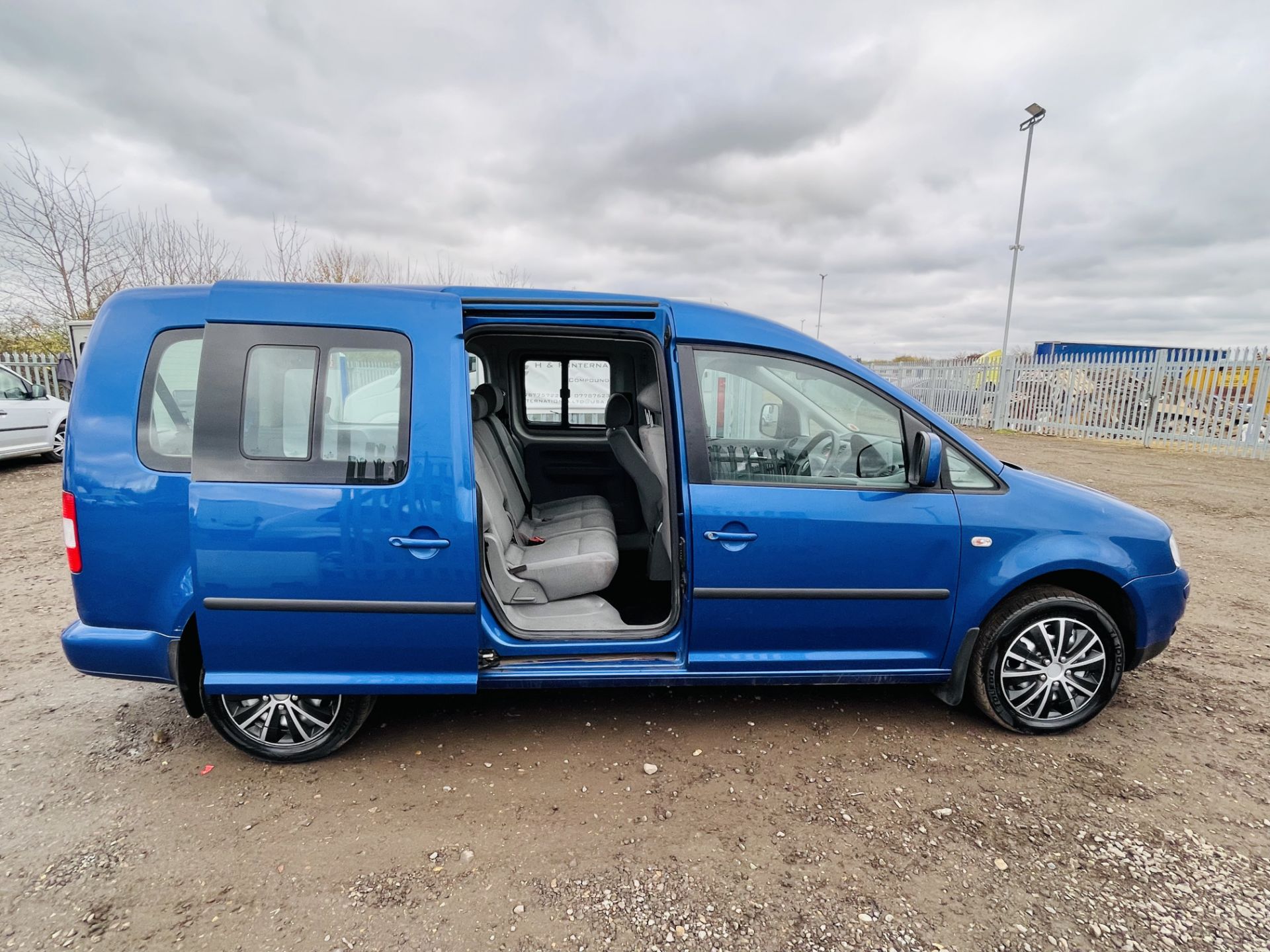 ** ON SALE ** Volkswagen Caddy Maxi Life 1.9 TDI *MPV* 2010 '10 Reg' Air Con - 5 Seats - No Vat - Image 21 of 26