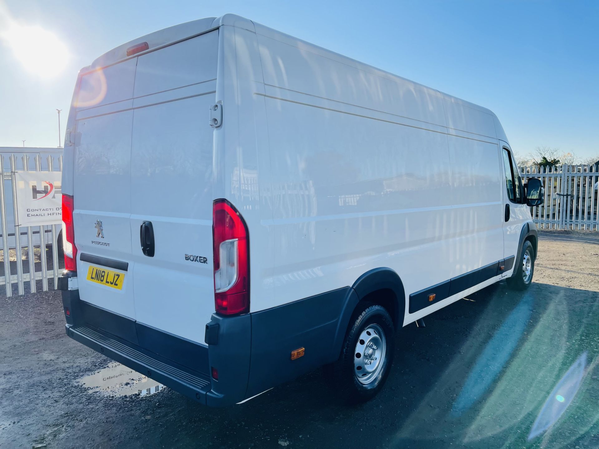 Peugeot Boxer 2.0 Blue130 HDI L4 H2 Professional 2018 '18 Reg' A/C - Sat Nav - Extra Long wheel base - Image 16 of 22