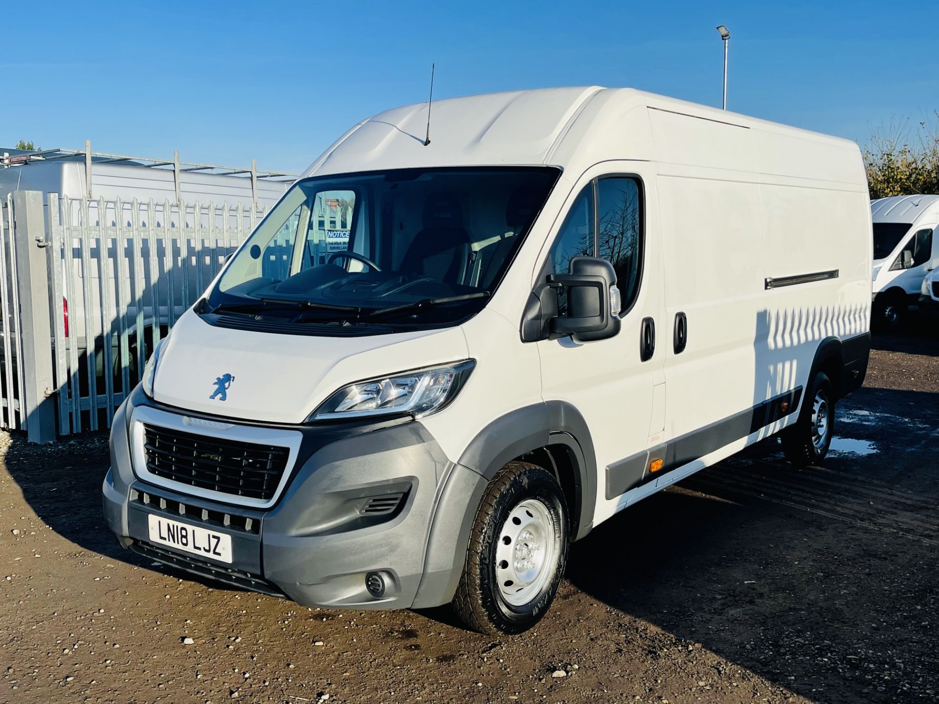 Peugeot Boxer 2.0 Blue130 HDI L4 H2 Professional 2018 '18 Reg' A/C - Sat Nav - Extra Long wheel base - Image 5 of 22