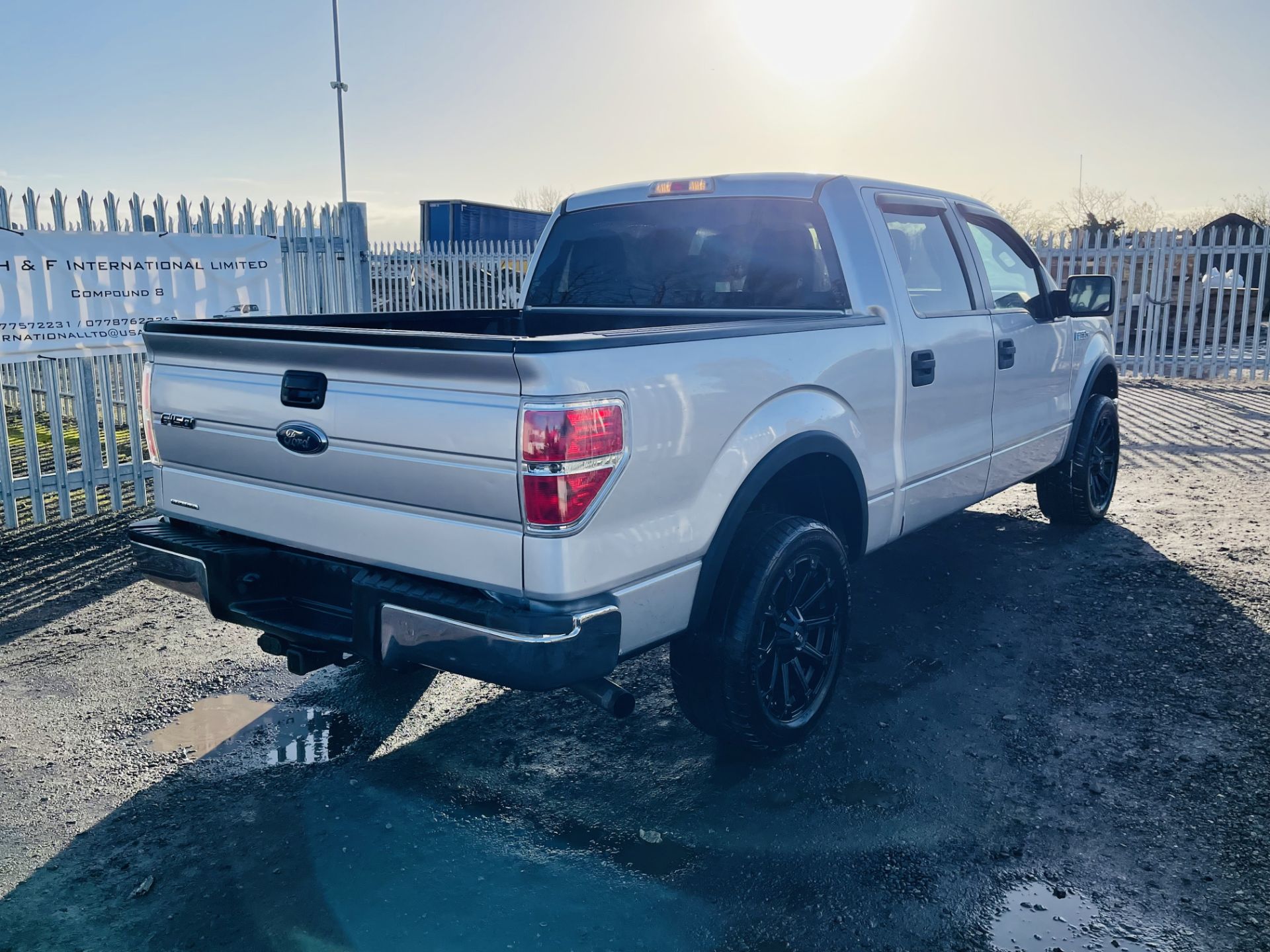 Ford F-150 5.0L V8 XLT Edition 4WD Super-Crew '2011 Year' A/C - Cruise Control - Chrome Pack - Image 13 of 23