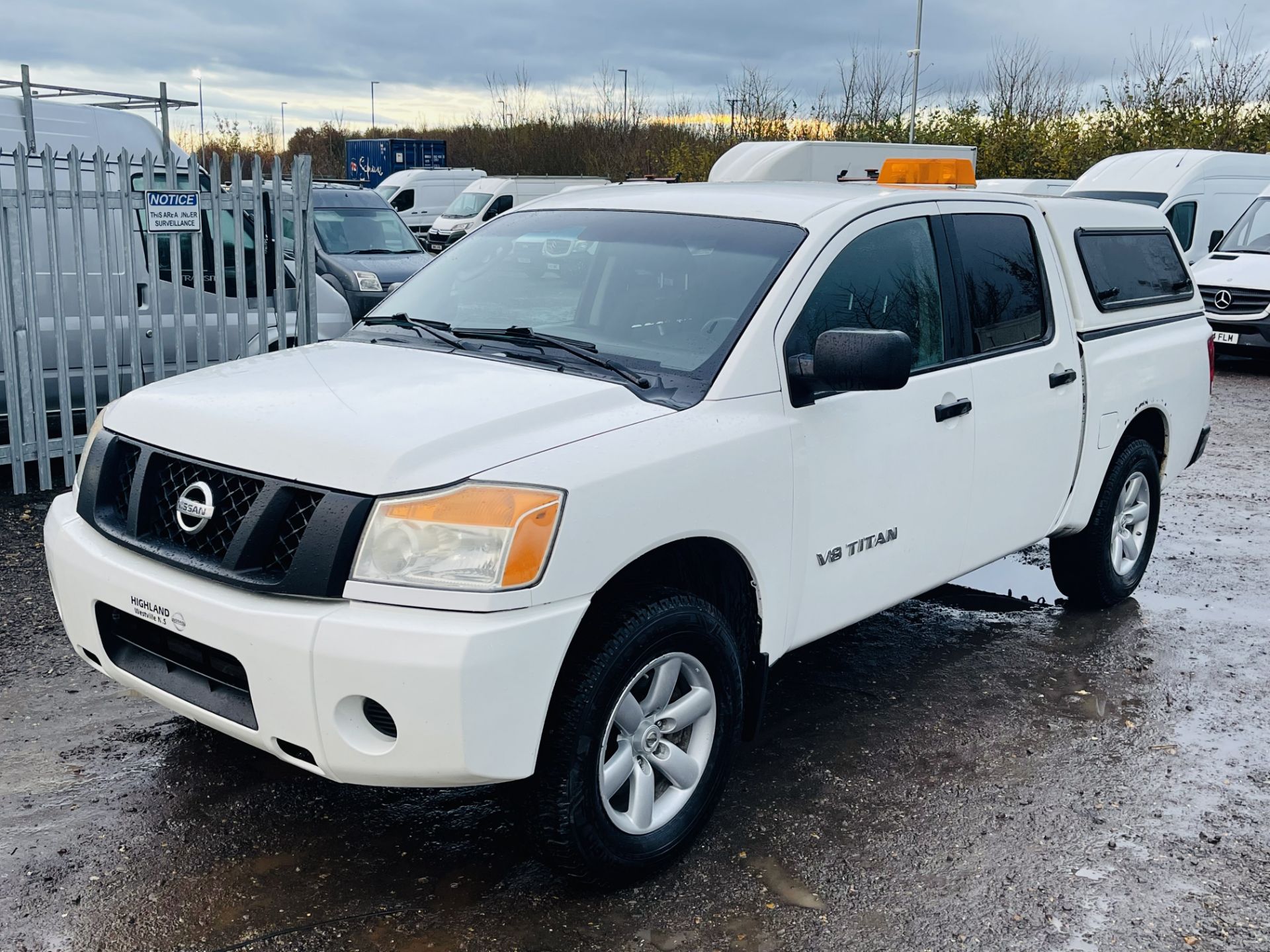 Nissan Titan 5.6L V8 Crew-Cab 4WD '2011 Year' - A/C - 6 Seats - Cruise Control - **ULTRA RARE** - Image 7 of 29