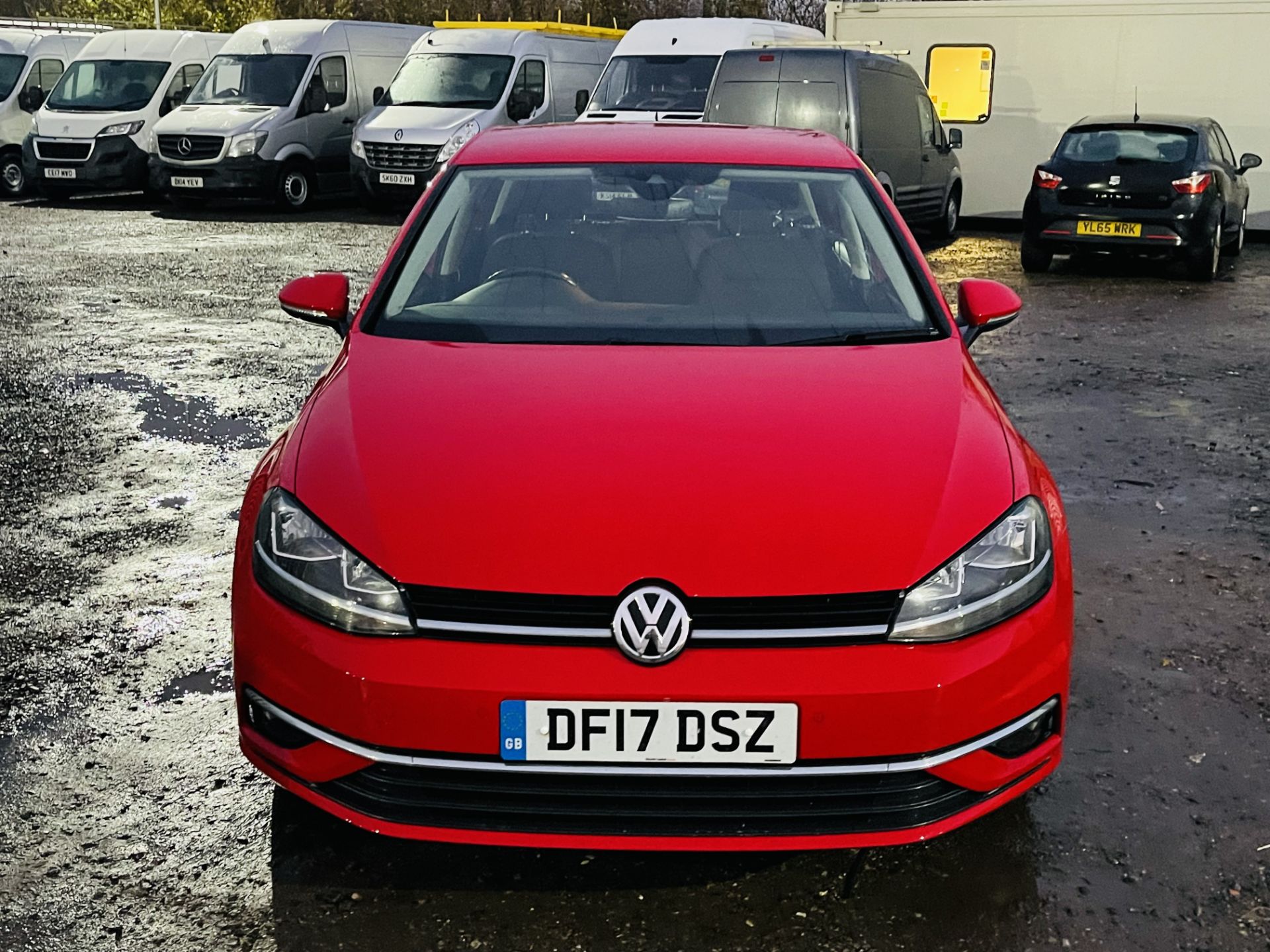 ** ON SALE **Volkswagen Golf 1.6 TDI BMT SE ( Special Equipment ) 2017 '17 Reg' - A/C - Sat Nav - - Image 6 of 31