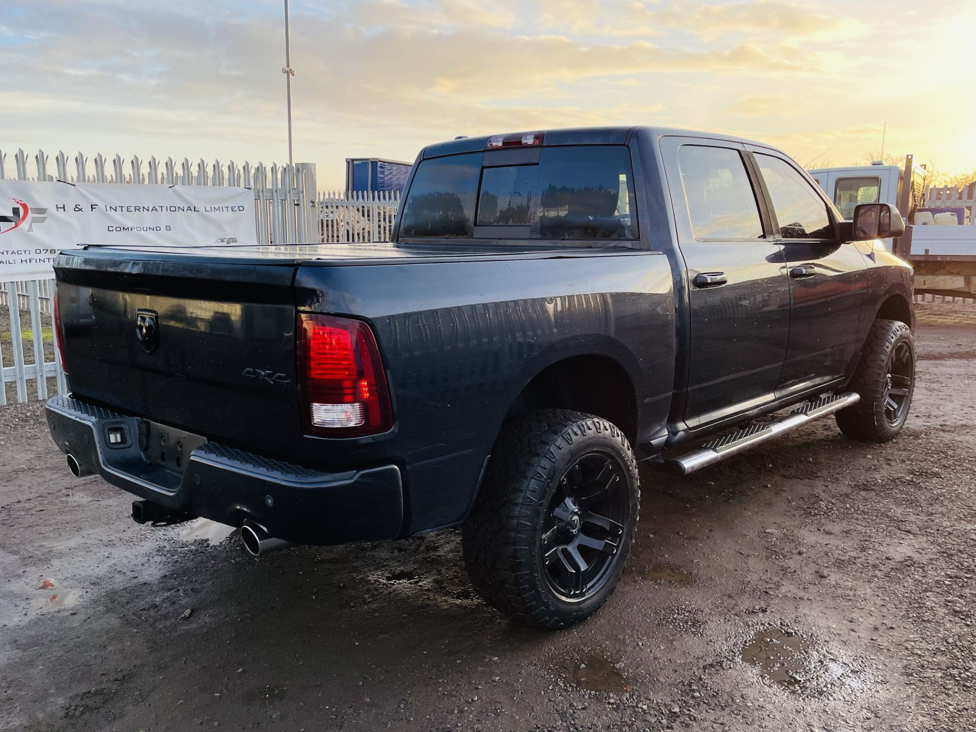 Dodge Ram 5.7 Hemi V8 4WD **Sport Edition** '2013 Year' - Sat Nav - A/C - Full sport spec - Image 27 of 36