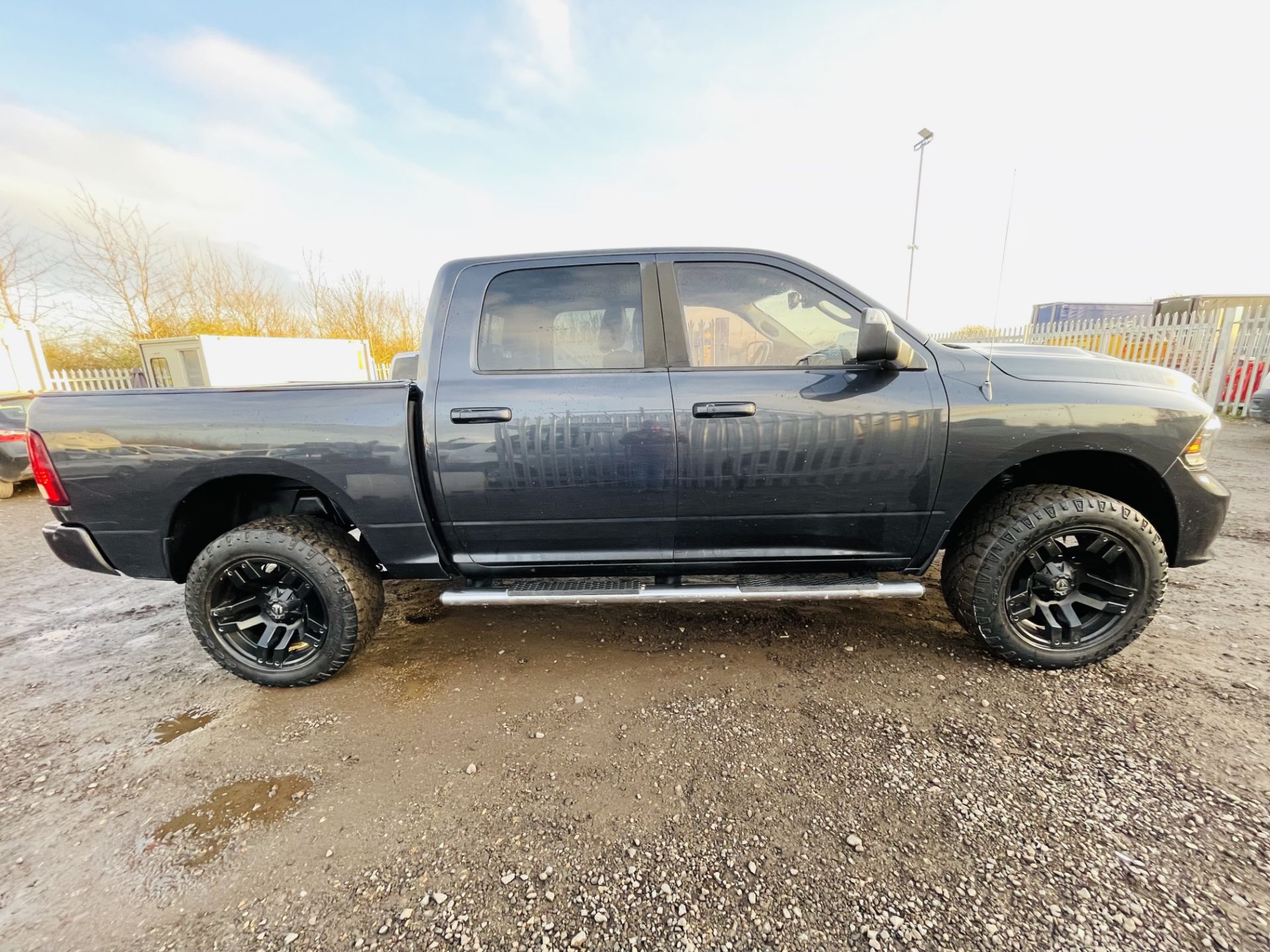 Dodge Ram 5.7 Hemi V8 4WD **Sport Edition** '2013 Year' - Sat Nav - A/C - Full sport spec - Image 28 of 36