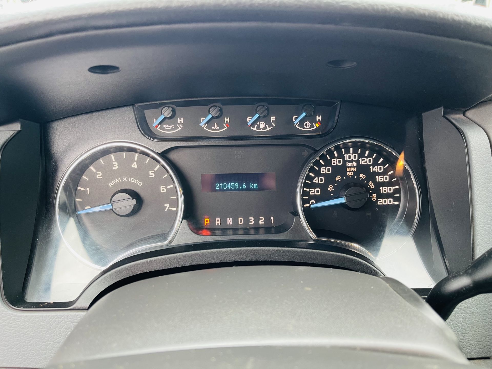 Ford F-150 3.7L V6 XLT Edition Super-Crew '2012 Year' A/C - Cruise Control - Chrome Pack - Image 18 of 32
