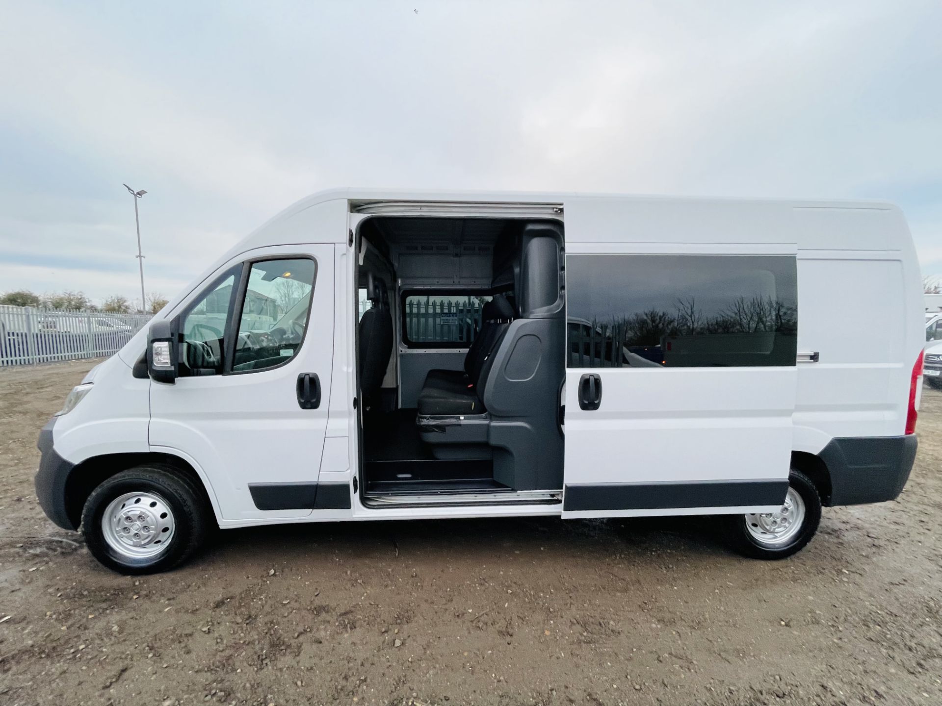 Fiat Ducato 2.3 MultiJet 35 L3 H2 2015 '15 Reg' Crew Van - 6 Seats - No Vat Save 20% - Image 10 of 23