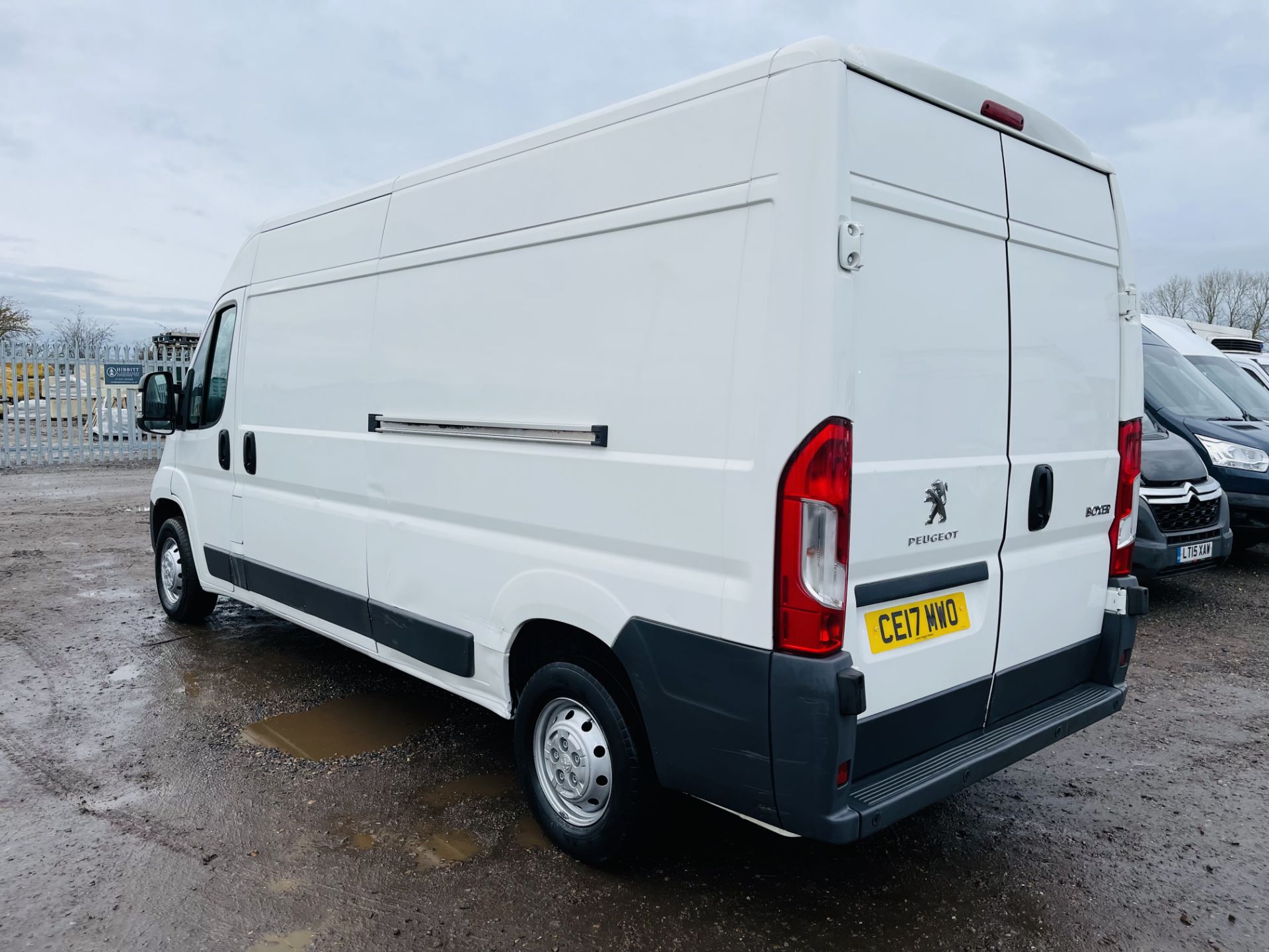 ** ON SALE ** Peugeot Boxer 2.0 Blue HDI 130 L3 H2 2017 '17 Reg' - Sat Nav - Air con - Euro 6 - - Image 16 of 24