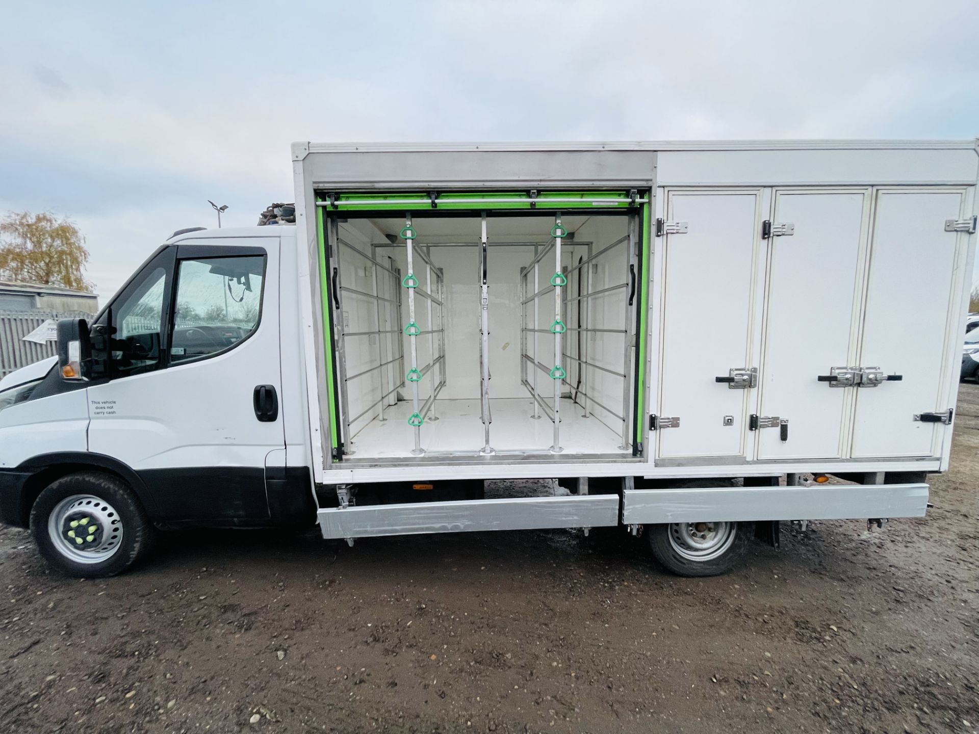 ** ON SALE ** Iveco Daily 35S11 L2 2.3 HPI **Automatic** 105 Bhp 2015 '15 Reg' GAH Fridge - - Image 7 of 23