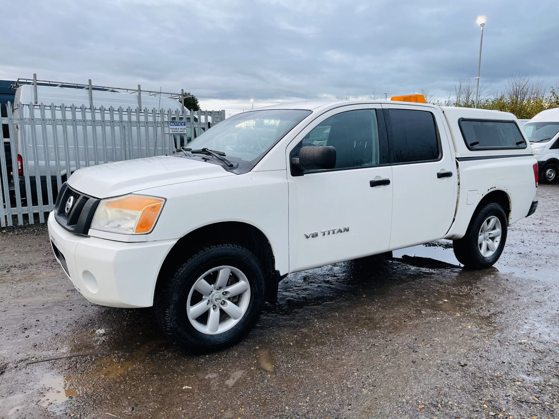 Nissan Titan 5.6L V8 Crew-Cab 4WD '2011 Year' - A/C - 6 Seats - Cruise Control - **ULTRA RARE** - Image 23 of 29