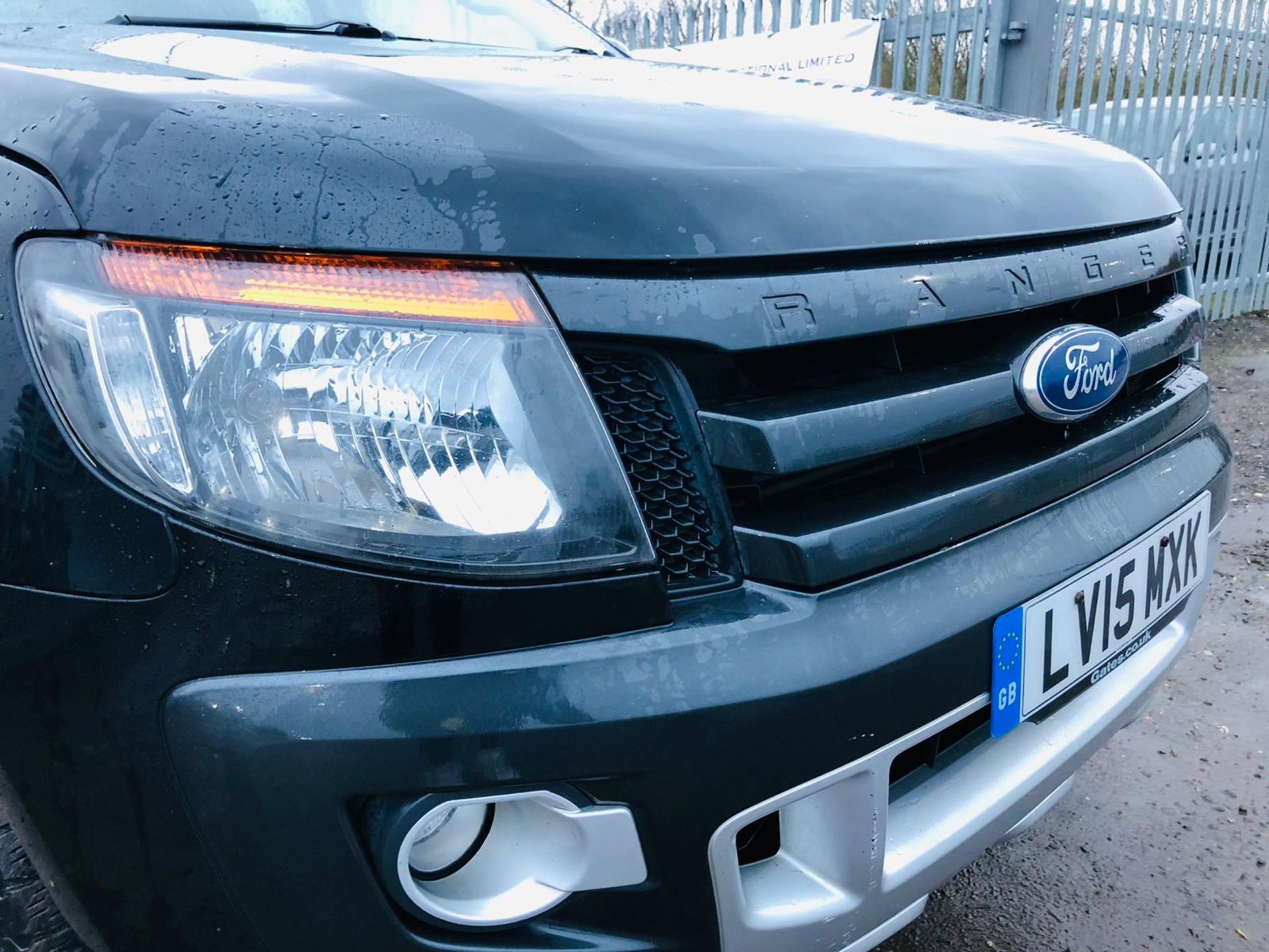 ** ON SALE **Ford Ranger **Wildtrak** 4WD 3.2 TDCI Auto 2015 '15 Reg' - A/C -Sat Nav -Double Cab - Image 3 of 34