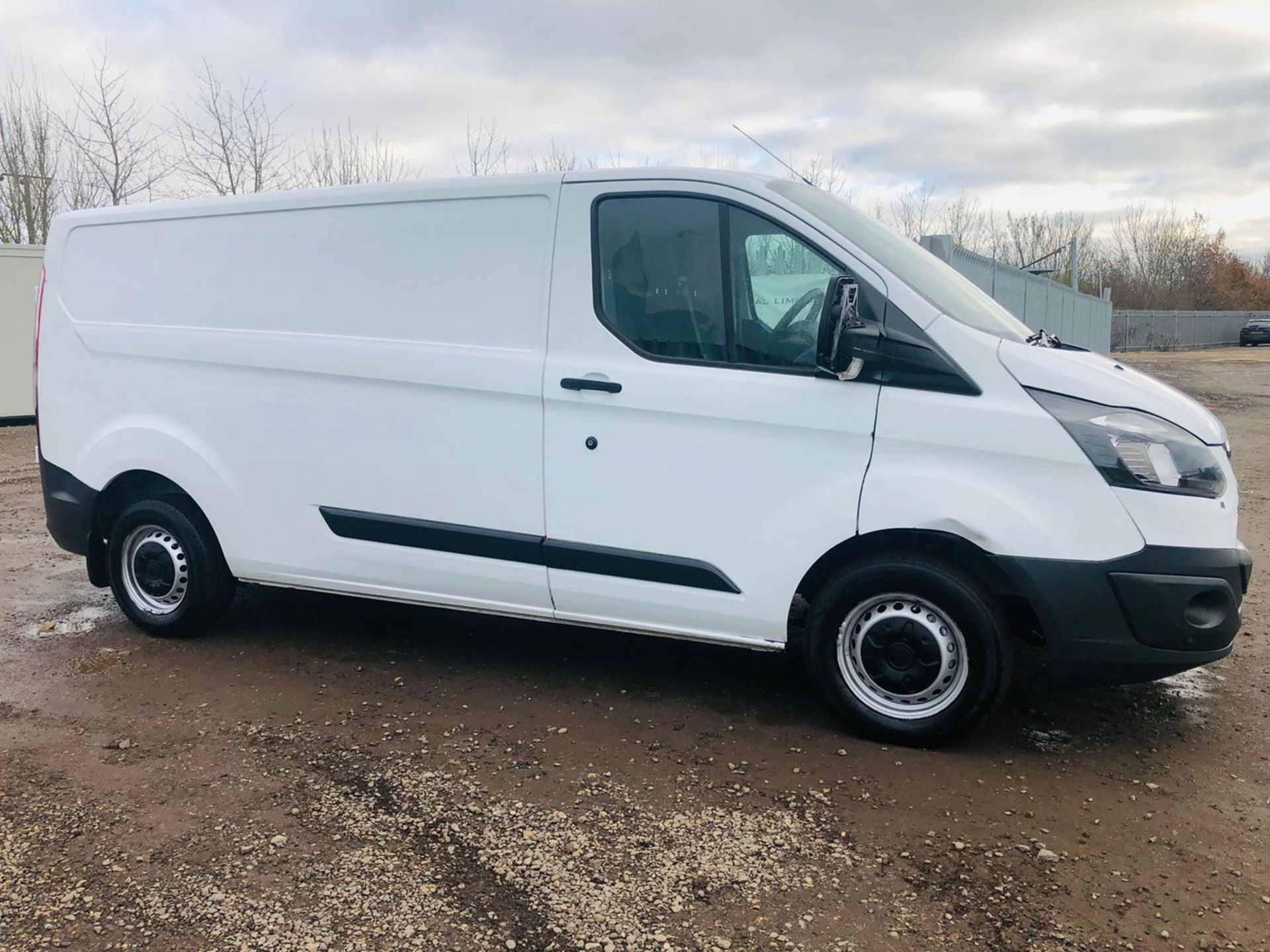 ** ON SALE ** Ford Transit Custom 2.2 TDCI 290 Eco Tech LWB 2015 '64 Reg'