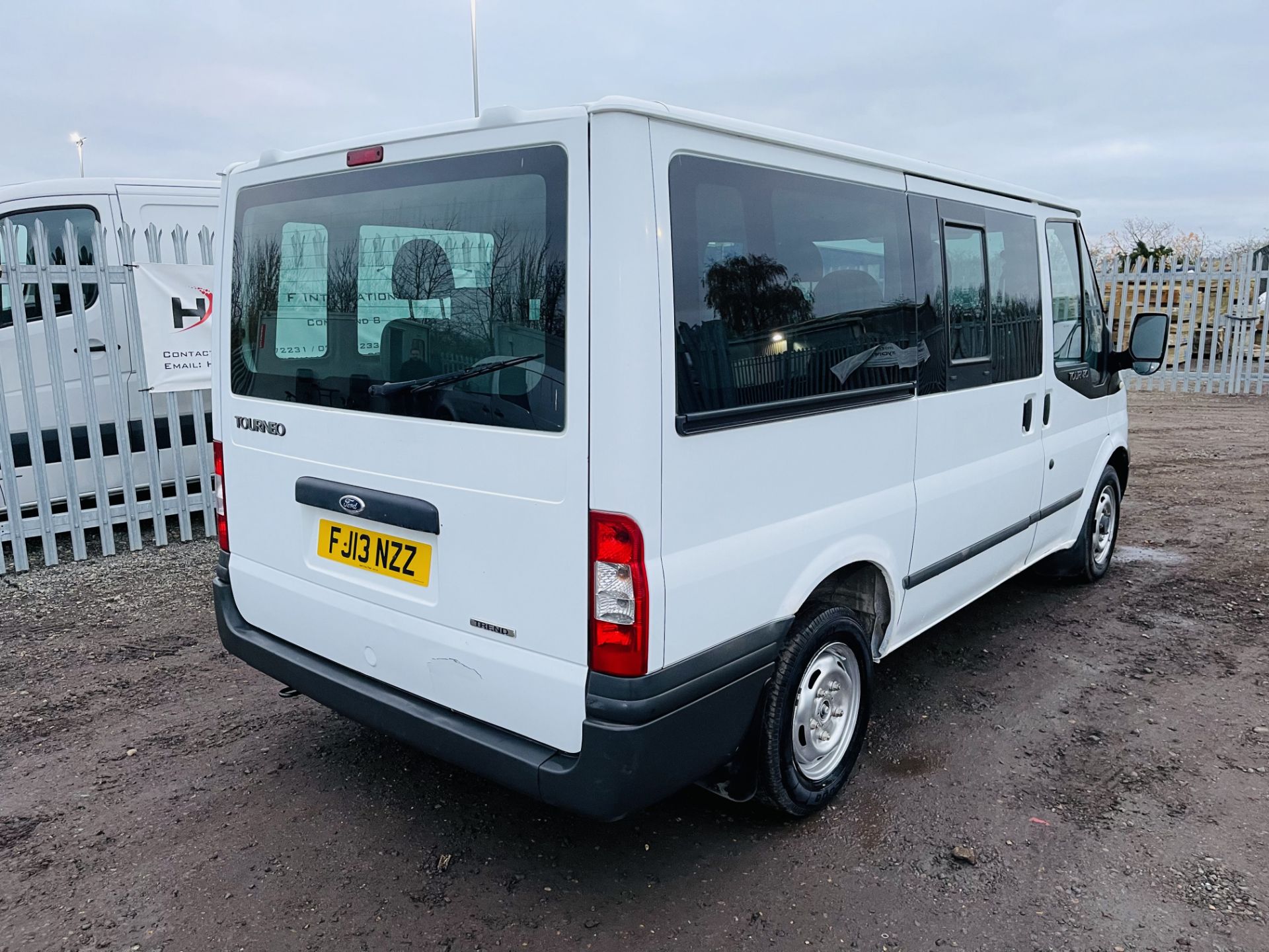 Ford Transit Toureno 2.2 TDCI Trend 2013 '13 Reg' 9 seats - Air Con - Cruise Control - Image 15 of 25