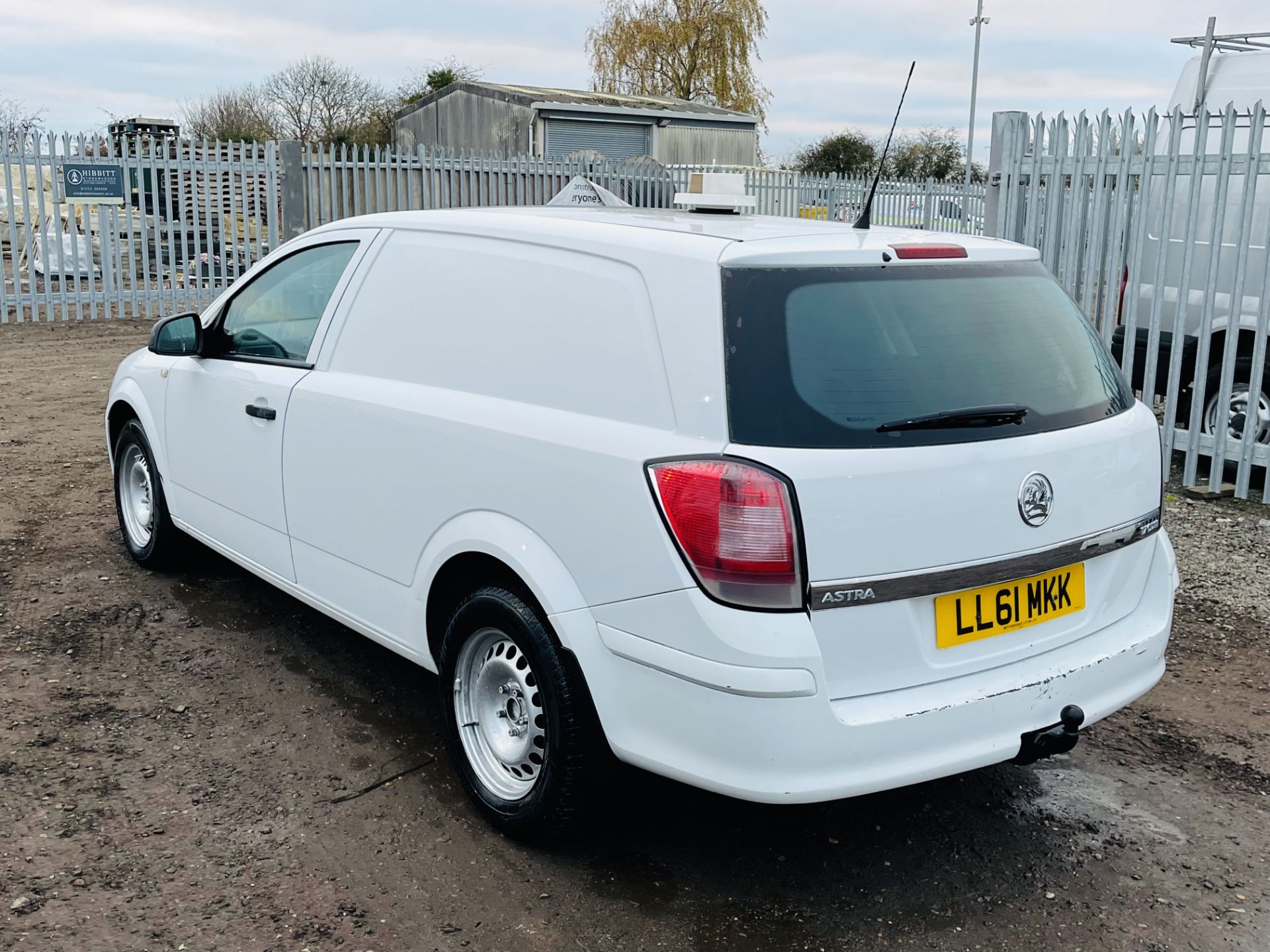 Vauxhall Astra 1.7 CDTI 110 Eco-Flex 2012 '61 Reg' Panel Van - Sat Nav - Image 9 of 19