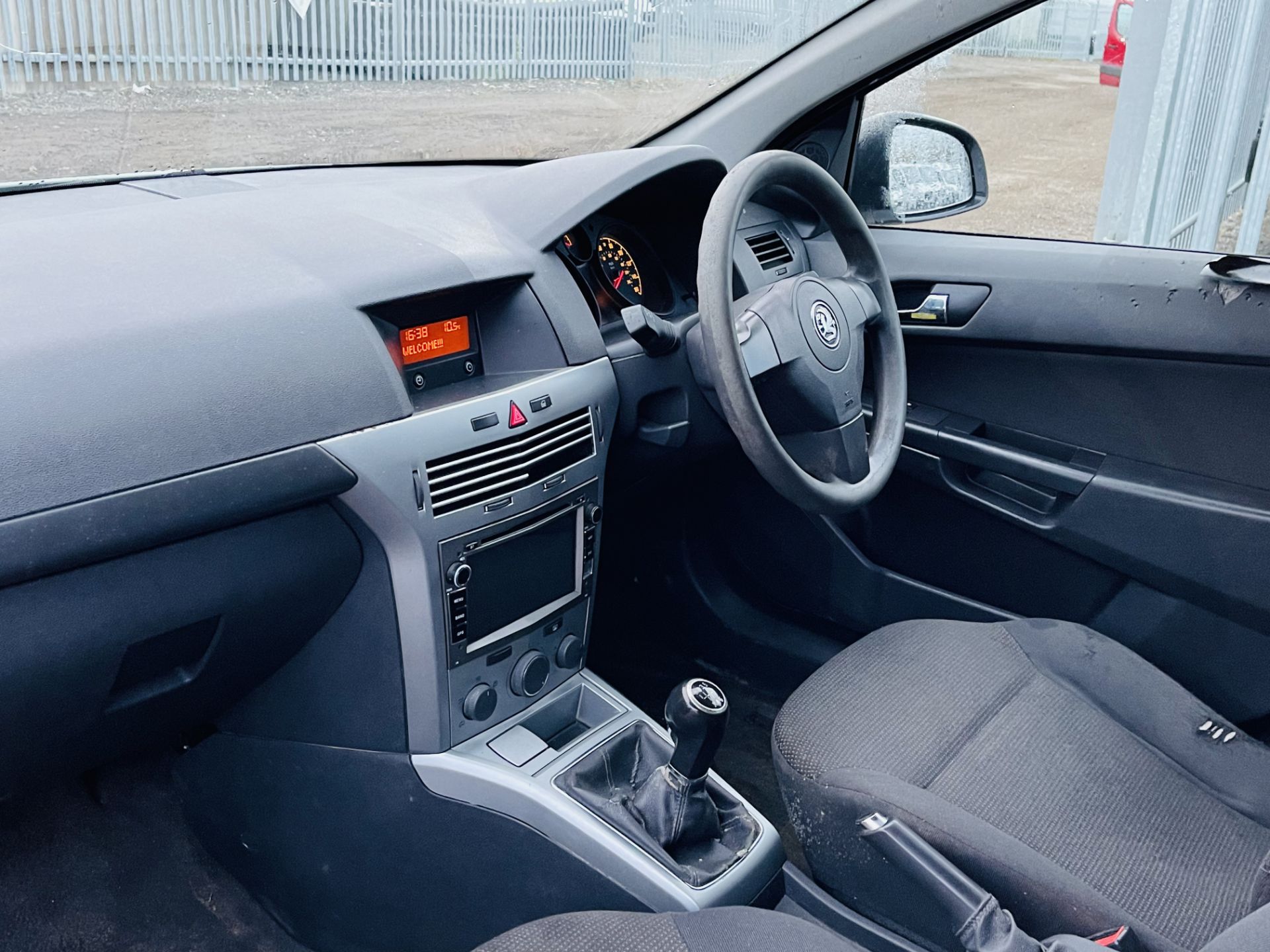 Vauxhall Astra 1.7 CDTI 110 Eco-Flex 2012 '61 Reg' Panel Van - Sat Nav - Image 8 of 19
