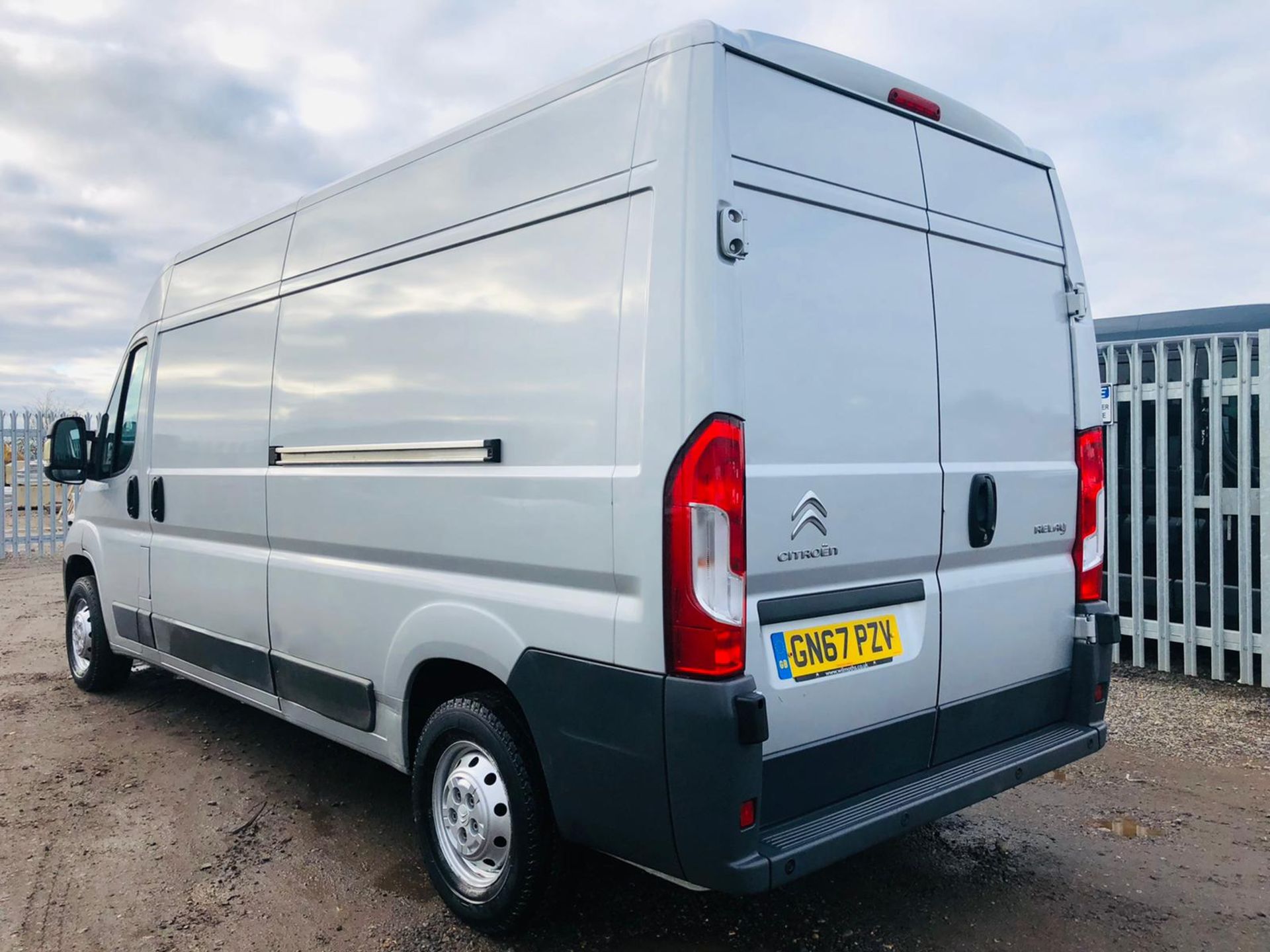 ** ON SALE ** Citroen Relay 2.0 Blue HDI Enterprise L3 H2 2017 '67 Reg' Air Con - Euro 6B - - Image 14 of 35