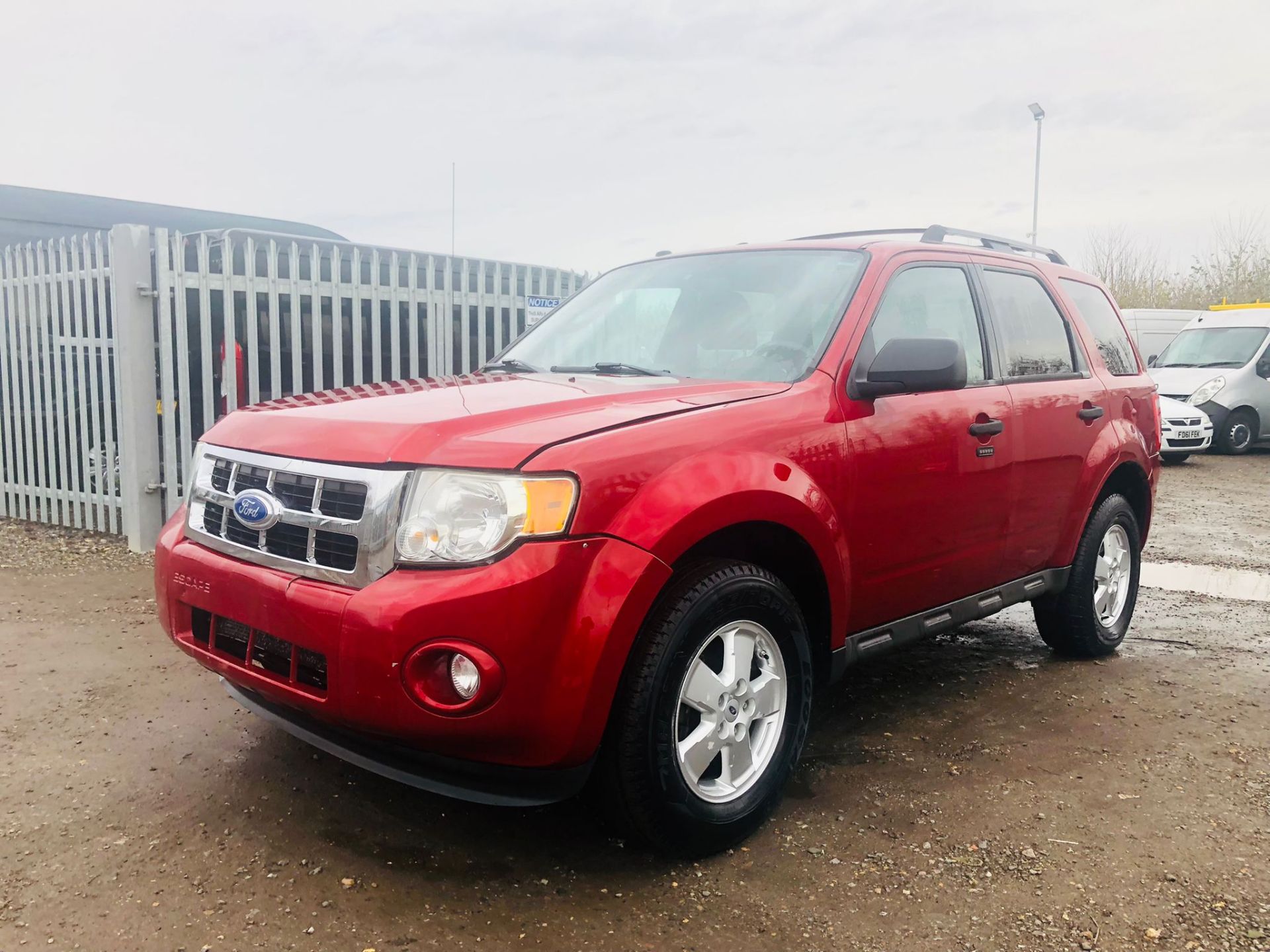 ** ON SALE ** Ford Escape XLT 3.0L V6 ' 2011 Year ' Auto - A/C - Winter Pack - Left hand Drive - Image 4 of 21