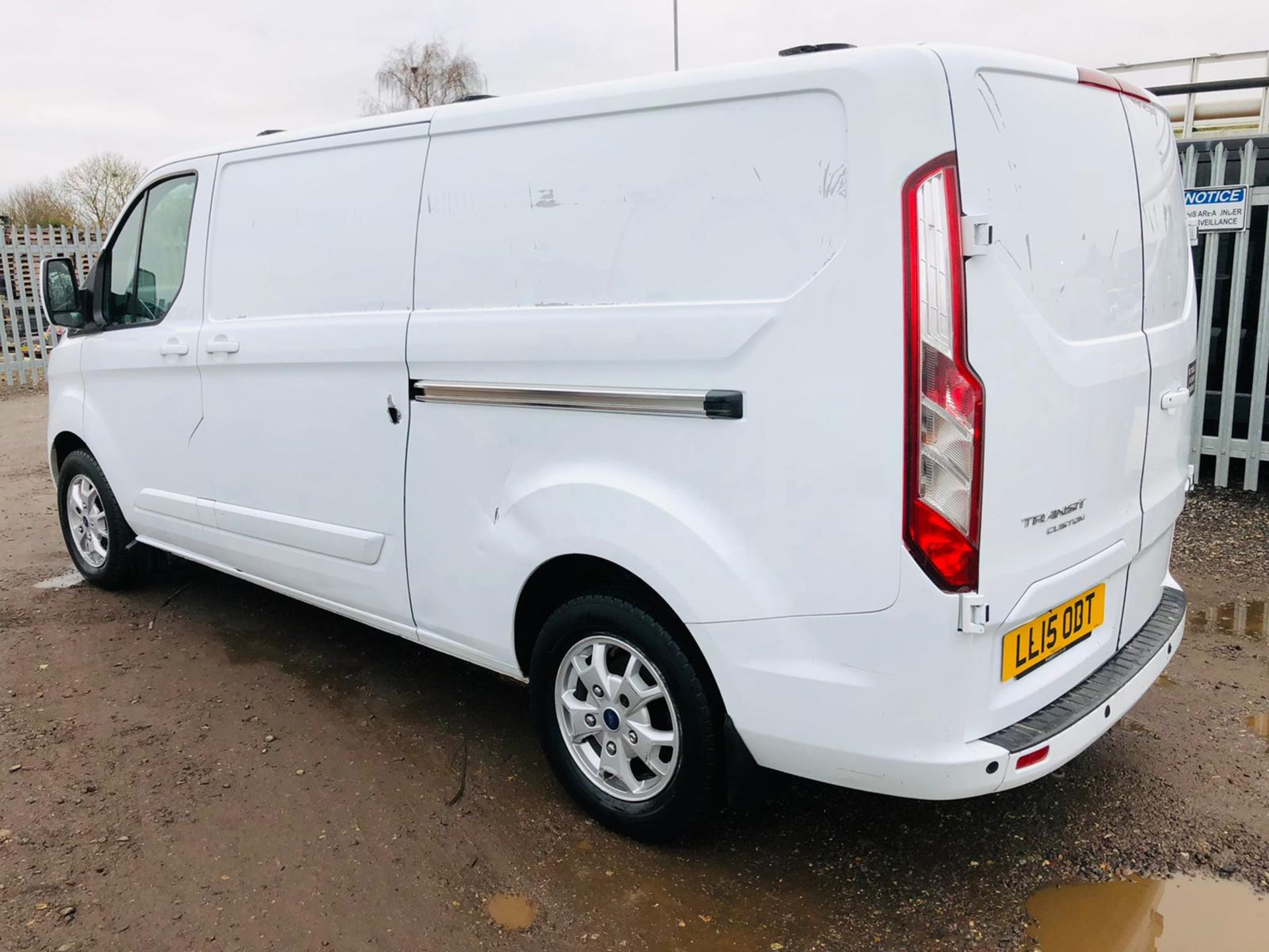 **ON SALE**Ford Transit 2.2 TDCI 125 E-Tech 290 Limited L2 H1 2015 '15 Reg' Air Con - Cruise Control - Image 13 of 33