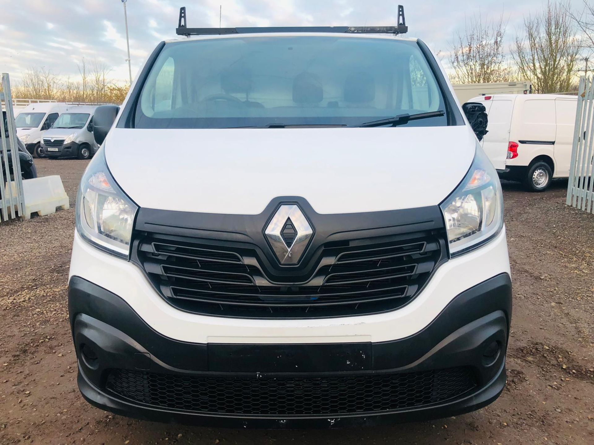 ** ON SALE ** Renault Trafic SL27 Business 1.6 DCI 120 2017 '17 Reg' Euro 6B - ULEZ Compliant - - Image 4 of 24