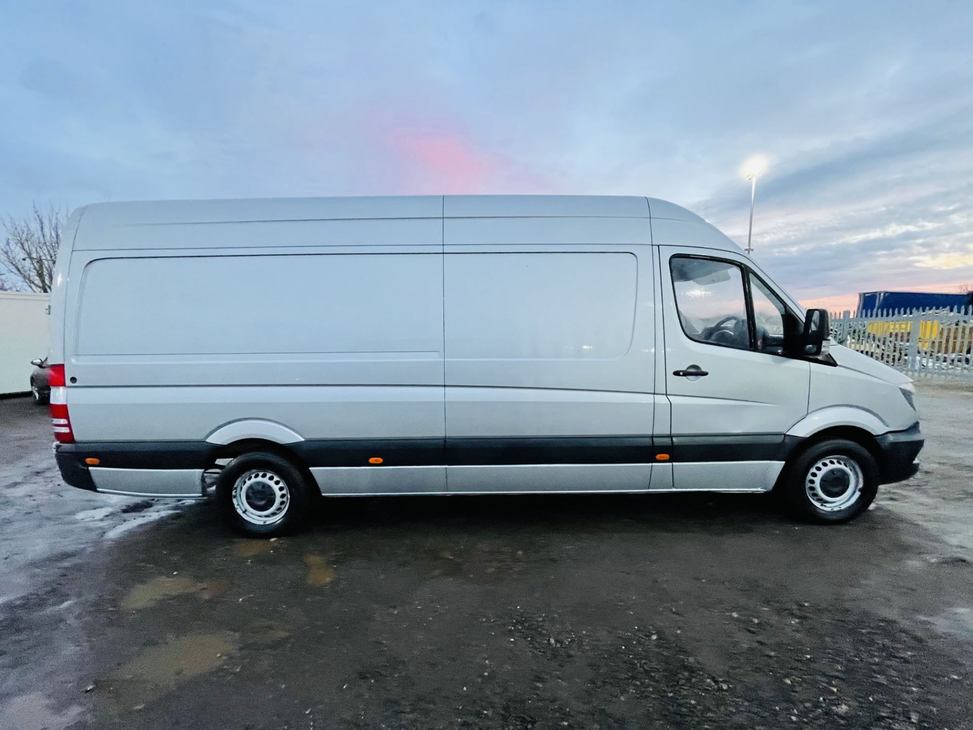 Mercedes Benz Sprinter 2.1 313 CDI L3 H3 2014 '14 Reg' - Metallic Silver - Image 9 of 18