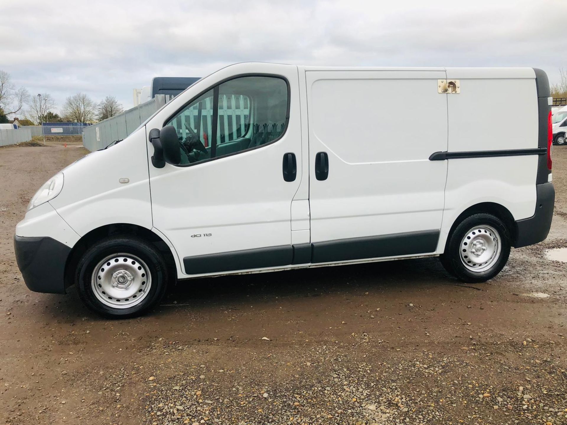 Renault Trafic 2.0 DCI SL27 L1 H1 2014 '14 Reg' Air Con - Image 9 of 31