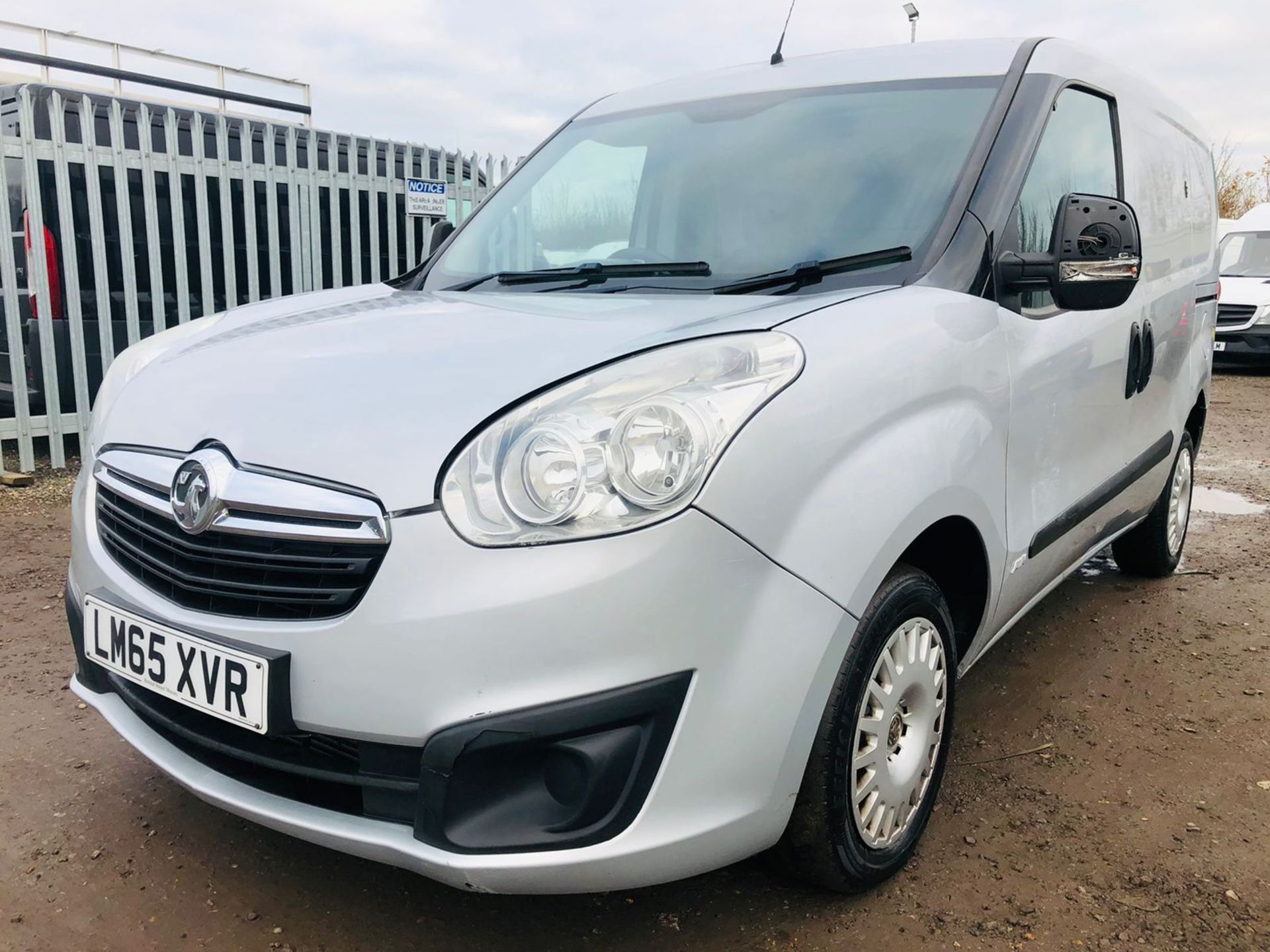 **ON SALE**Vauxhall Combo 1.3 CDTI 2000 L1 H1 ** Sportive ** 2015 '65 Reg' Air Con - Metallic Silver - Image 8 of 28