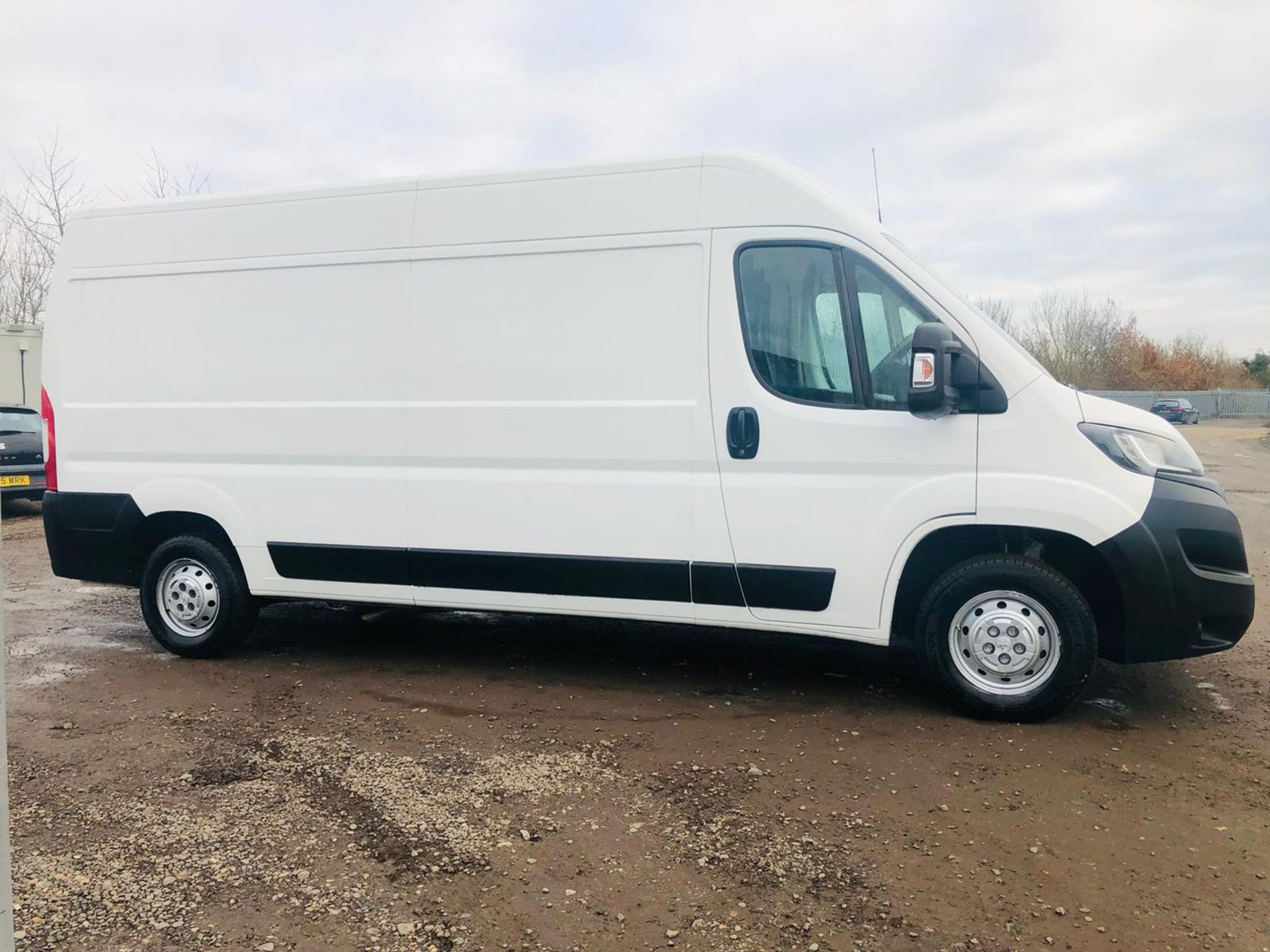 Peugeot Boxer 2.0 BlueHDI 130 335 L3 H2 2018 ' 68 Reg' Euro 6B - ULEZ Compliant - Sat Nav - Air Con - Image 9 of 34