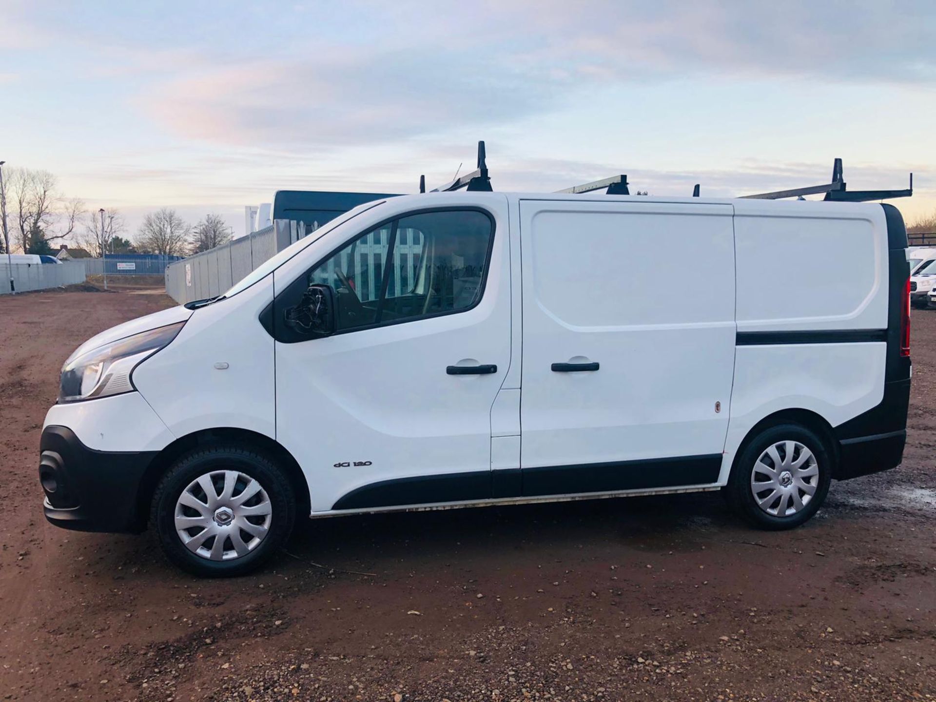 ** ON SALE ** Renault Trafic SL27 Business 1.6 DCI 120 2017 '17 Reg' Euro 6B - ULEZ Compliant - - Image 7 of 24