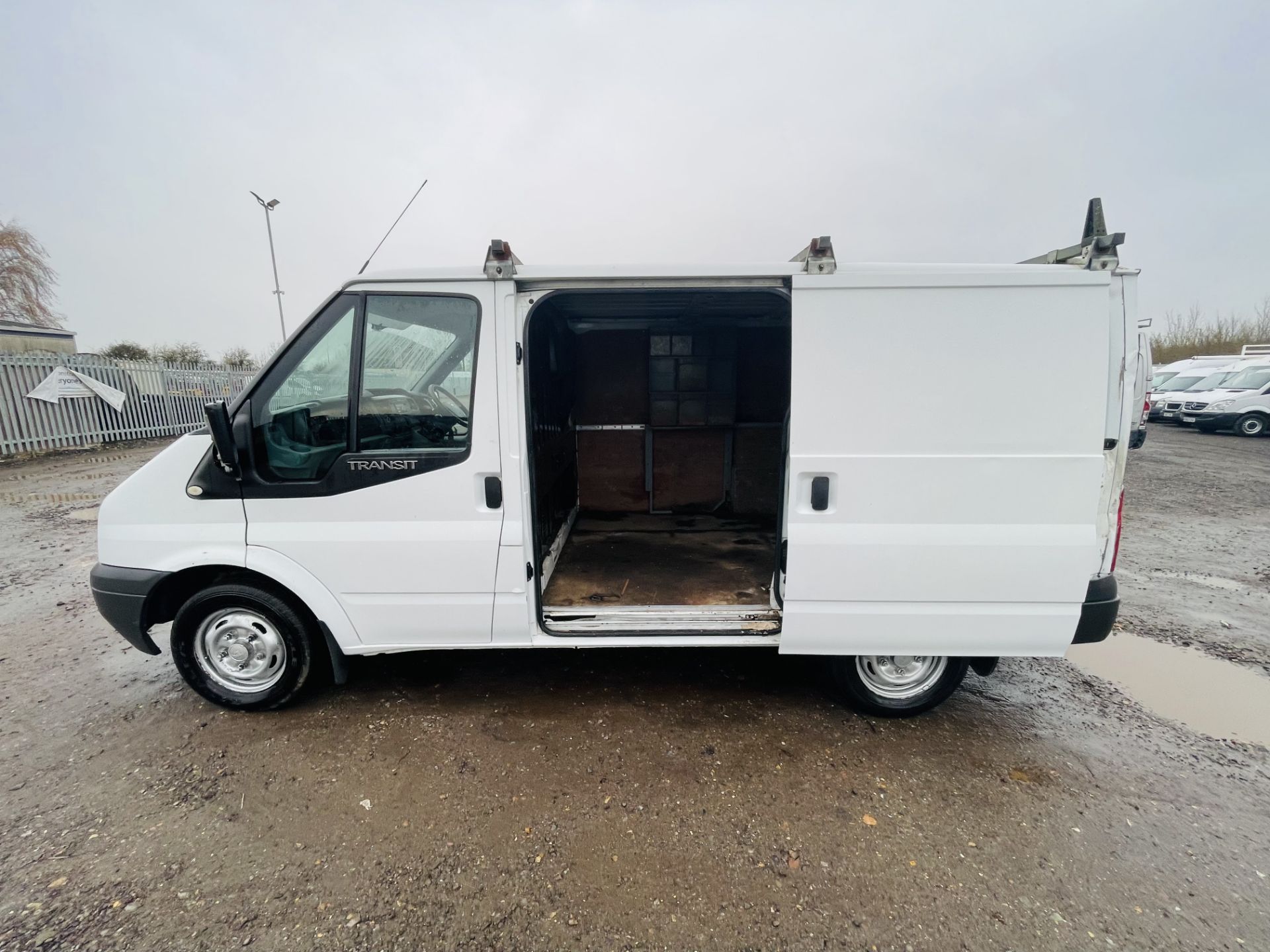 ** ON SALE ** Ford Transit 2.2 TDCI 100 FWD L1 H1 2013 '13 Reg' - Air con - No Vat Save 20% - Image 11 of 21