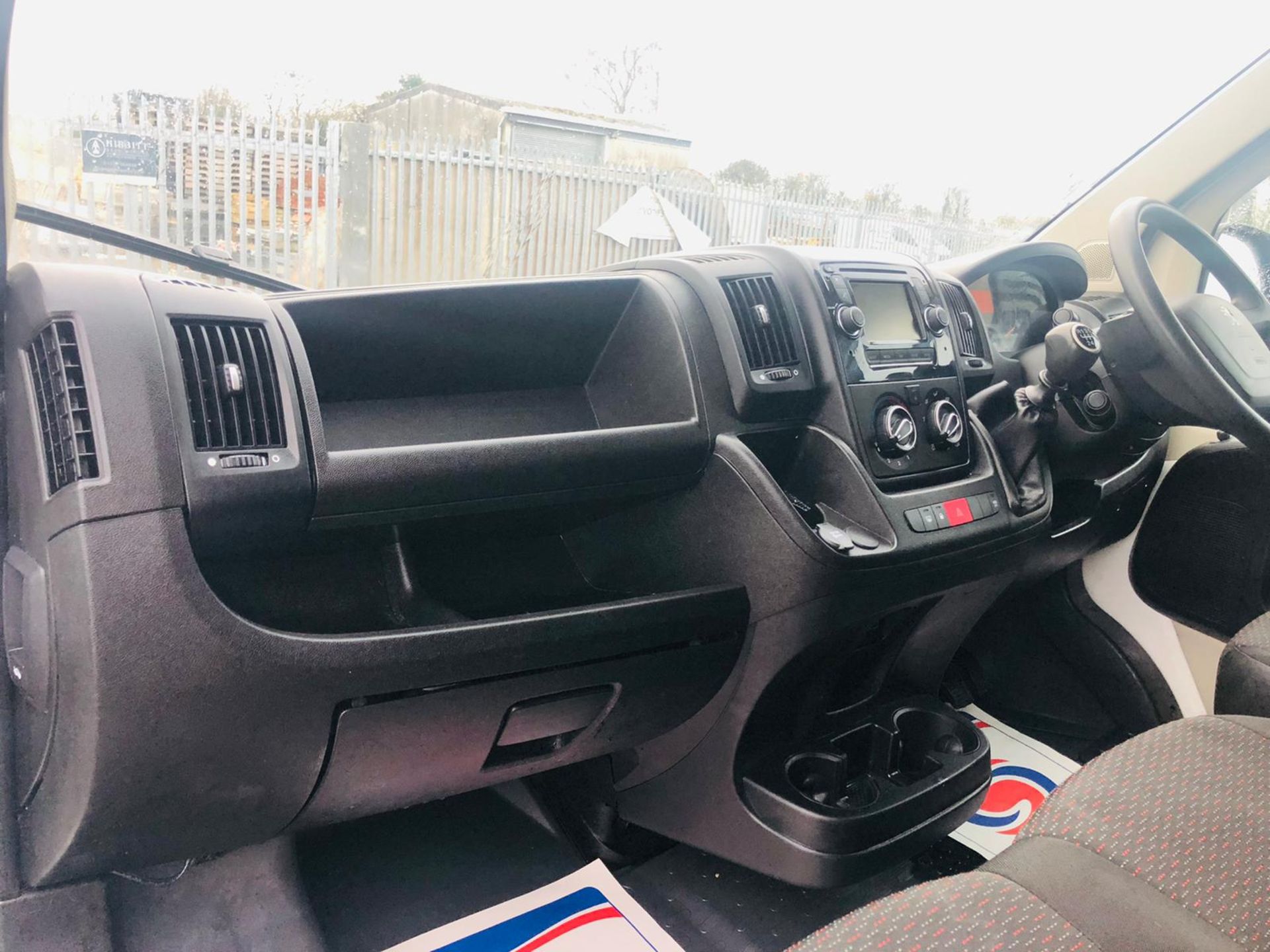 Peugeot Boxer 2.0 BlueHDI 130 335 L3 H2 2018 ' 68 Reg' Euro 6B - ULEZ Compliant - Sat Nav - Air Con - Image 21 of 34