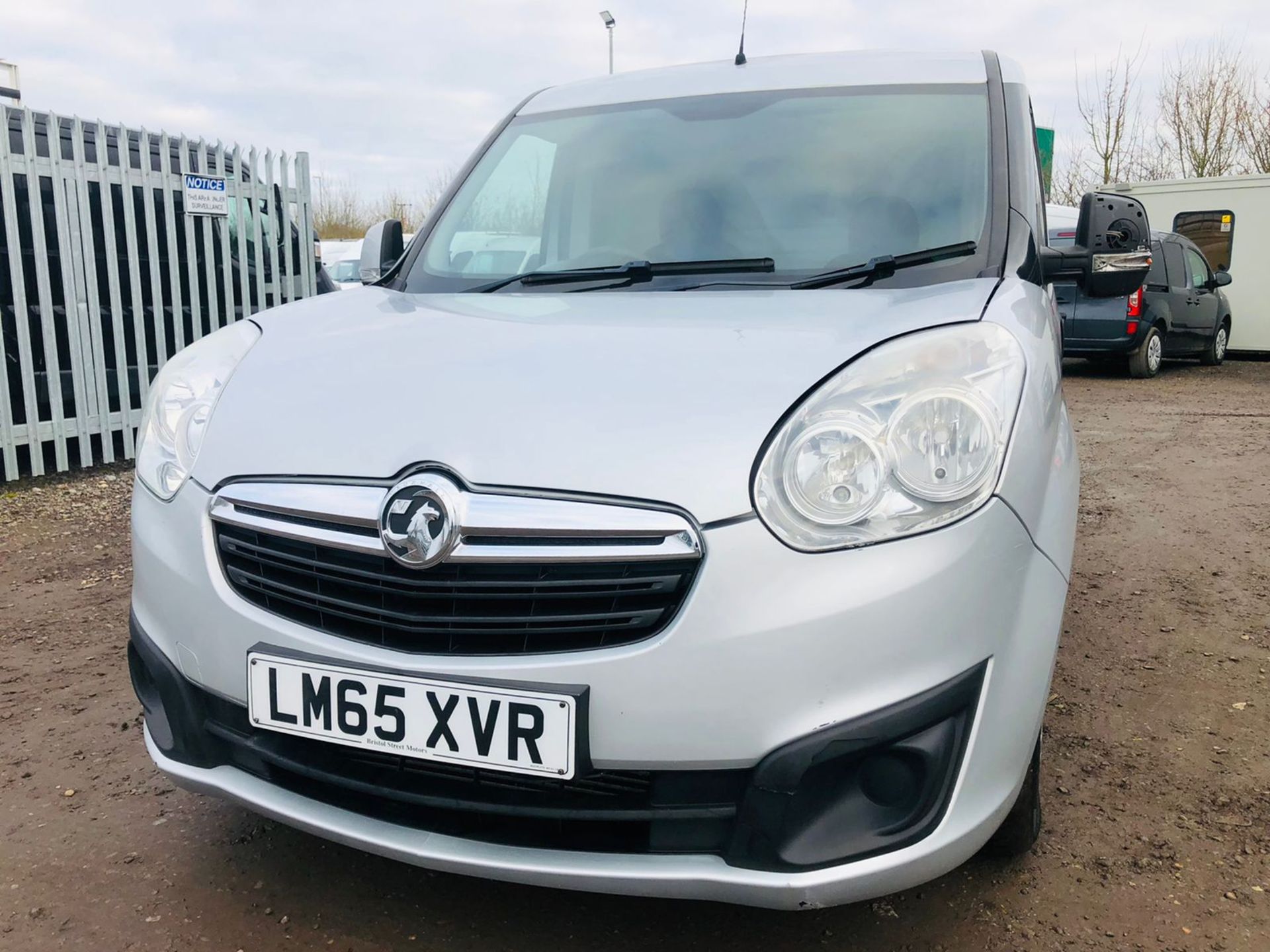 **ON SALE**Vauxhall Combo 1.3 CDTI 2000 L1 H1 ** Sportive ** 2015 '65 Reg' Air Con - Metallic Silver - Image 7 of 28