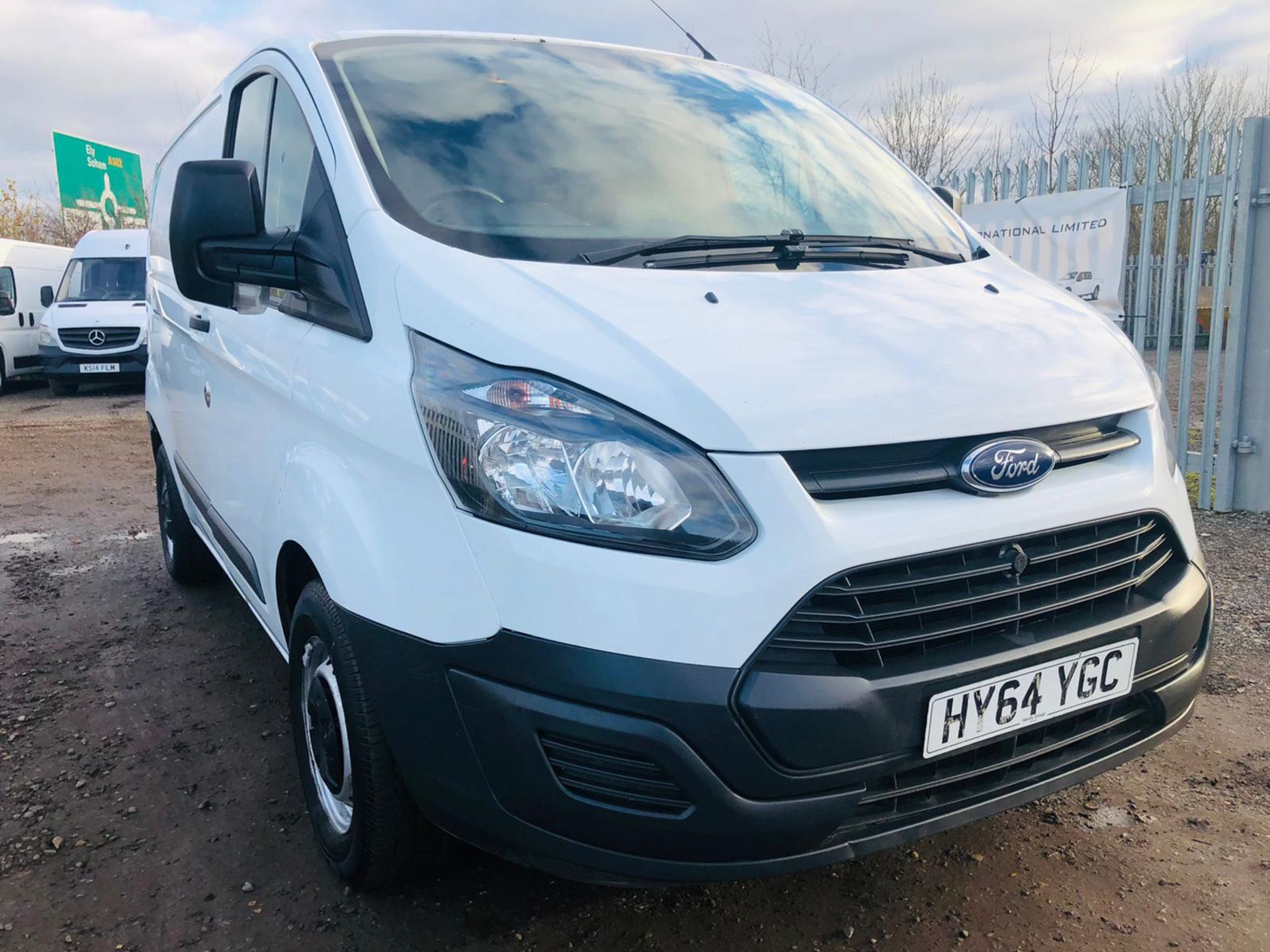 ** ON SALE ** Ford Transit Custom 2.2 TDCI 100 Eco Tech LWB 2014 '64 Reg' - Image 4 of 26