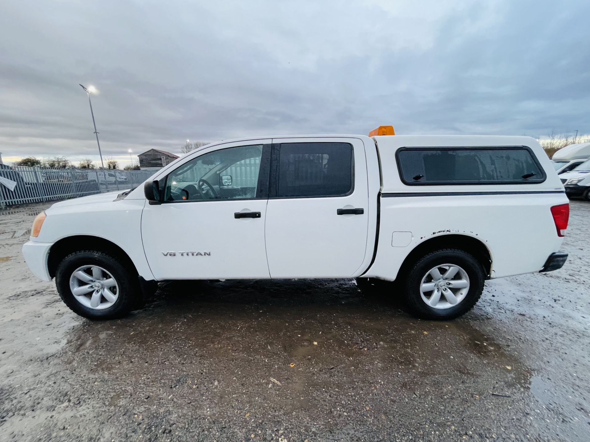 Nissan Titan 5.6L V8 Crew-Cab 4WD '2011 Year' - A/C - 6 Seats - Cruise Control - **RARE** - Image 22 of 29