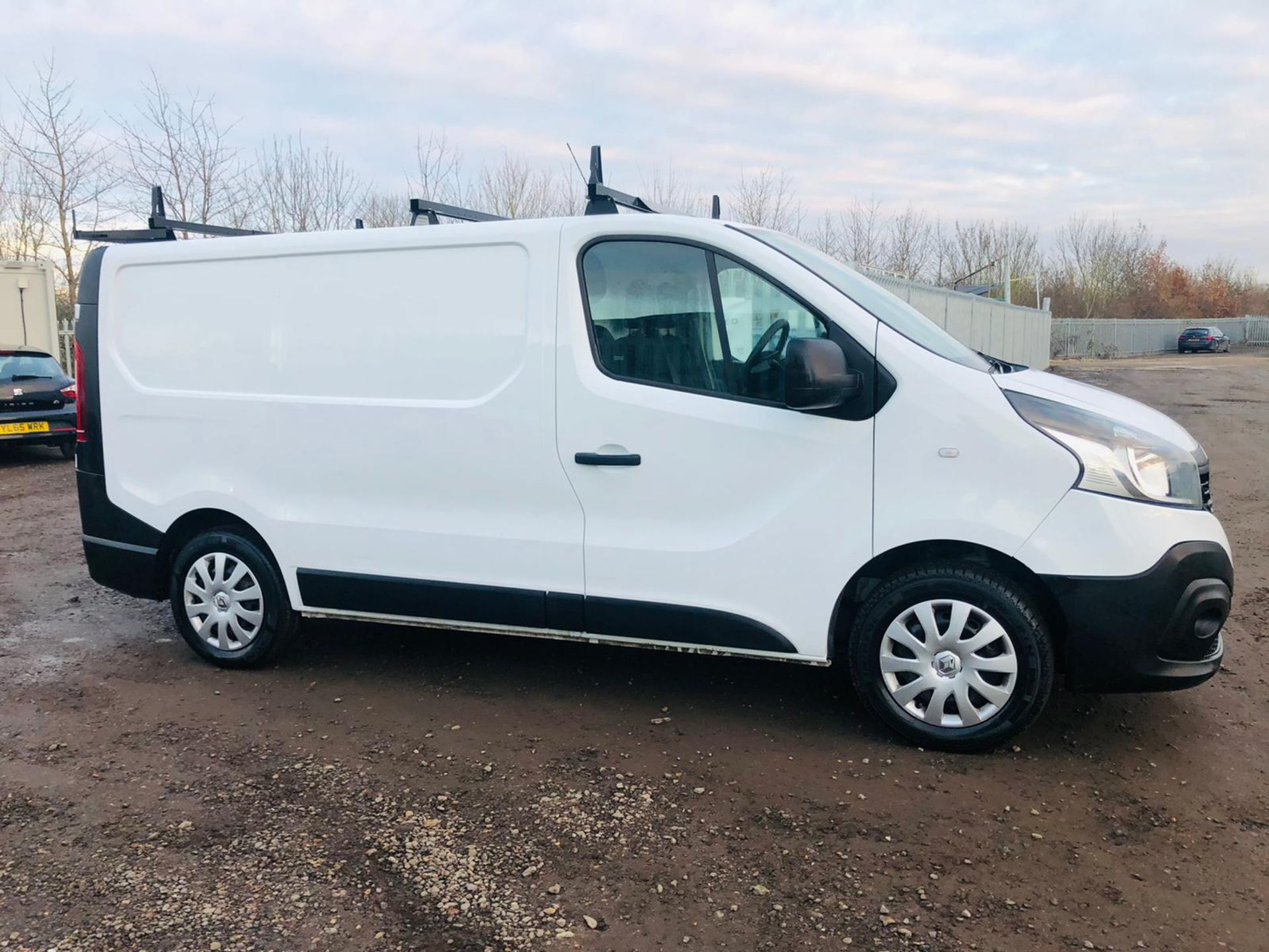 ** ON SALE ** Renault Trafic SL27 Business 1.6 DCI 120 2017 '17 Reg' Euro 6B - ULEZ Compliant - - Image 3 of 24