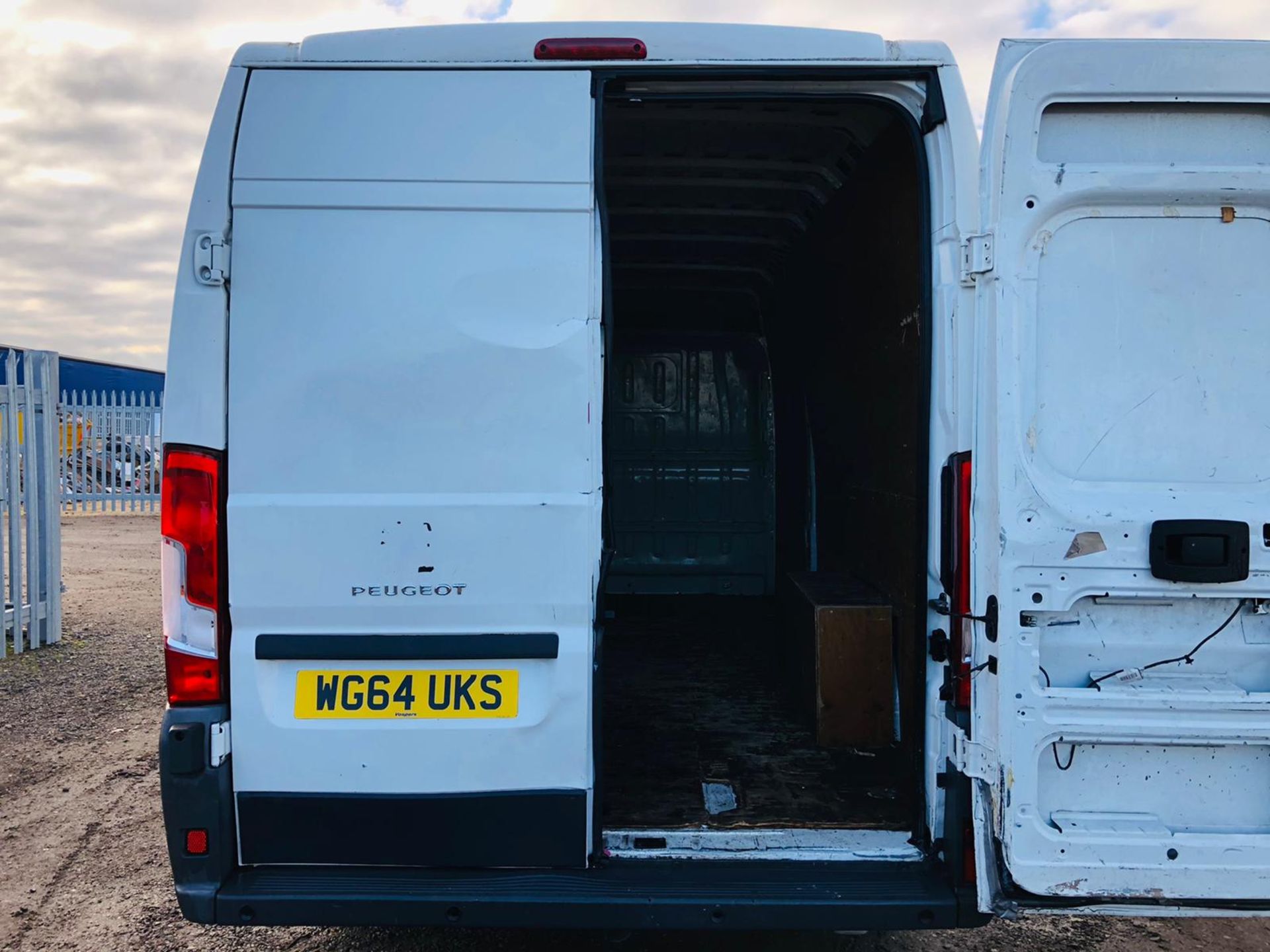 Peugeot Boxer 2.2 HDI 435 Professional L4 H2 2014 '64 Reg' Sat Nav - Air Con - Only Done 76K - Image 14 of 24