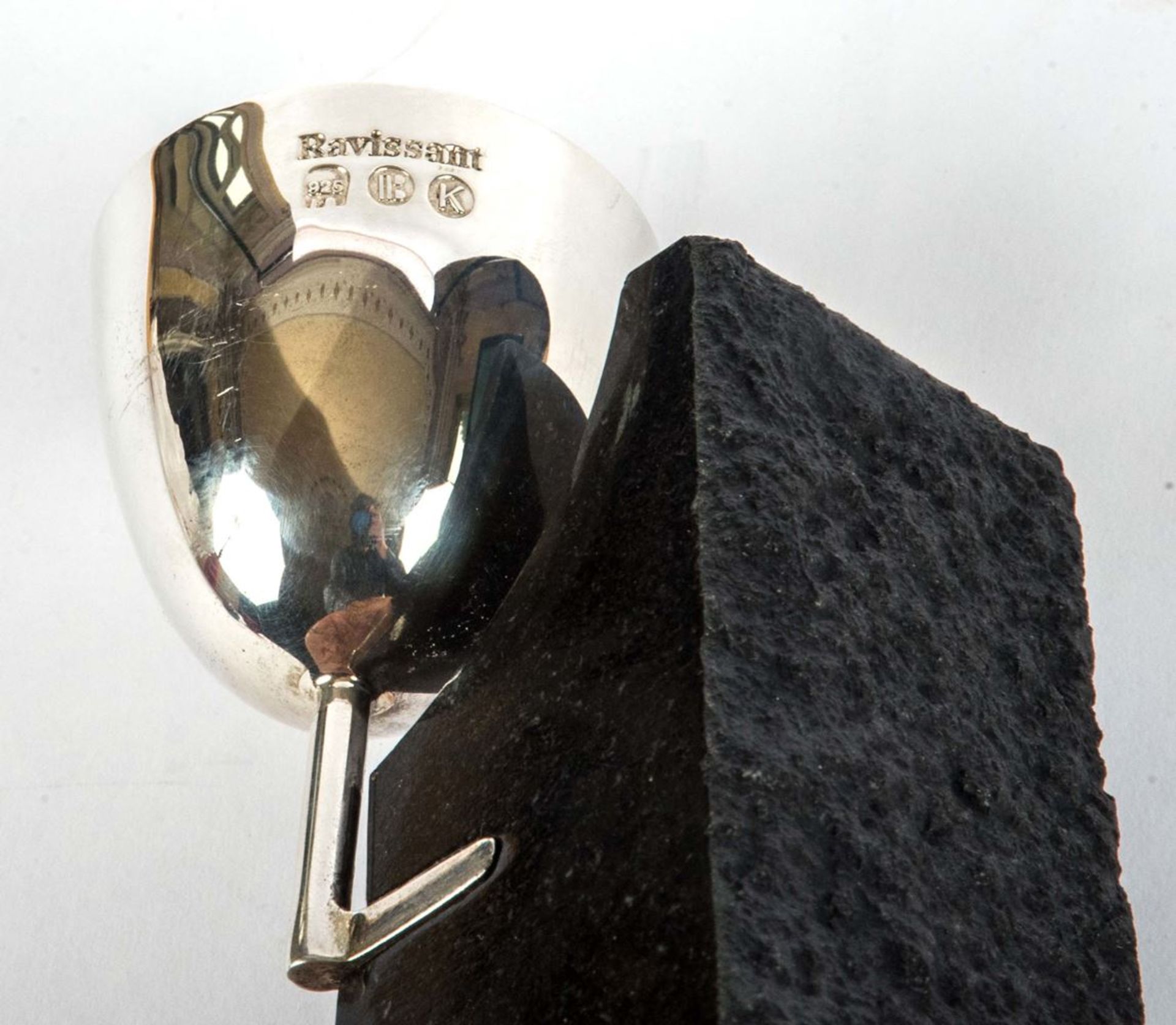 Granit mit Silberkonstruktion925 er Silber montiert an einen Granitblock. Silberbecher innen mit - Image 3 of 3